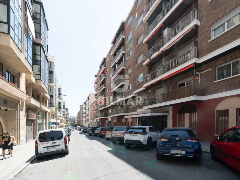 Apartment in Rios Rosas - Madrid