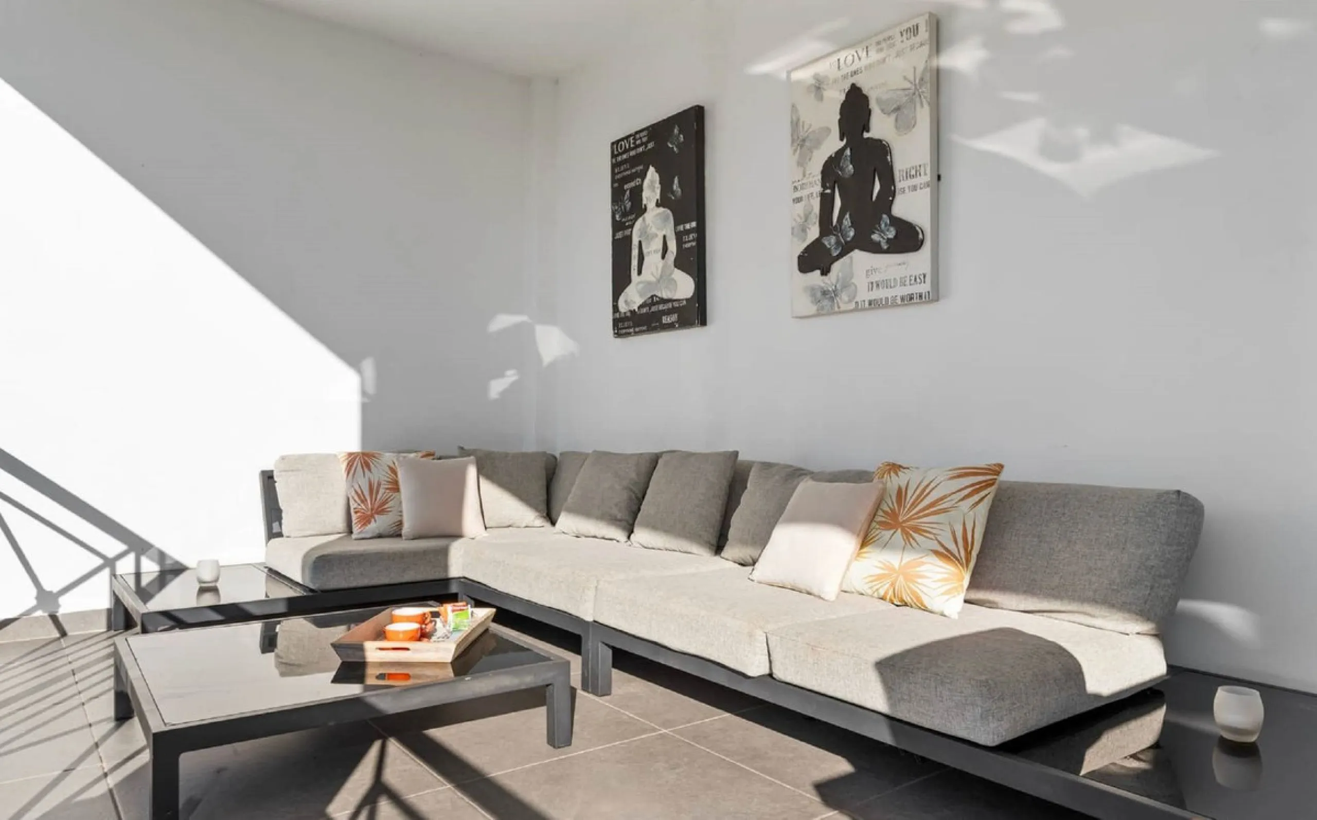 House - Semi-Detached House в продаже в Marbella, Málaga. В доме 6 спален и 4 ванных комнат. Площадь дома 358 м²