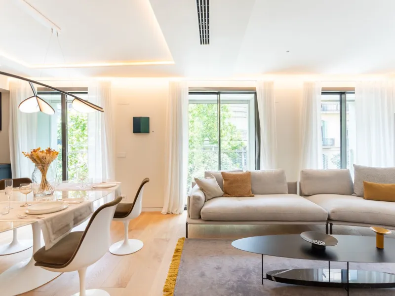 Premium Apartments in Eixample Near Passeig de Gracia, Barcelona