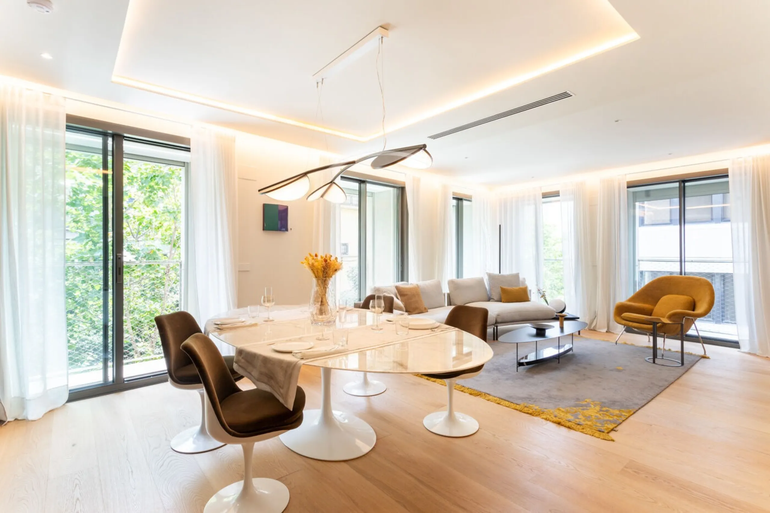 Premium Apartments in Eixample Near Passeig de Gracia, Barcelona