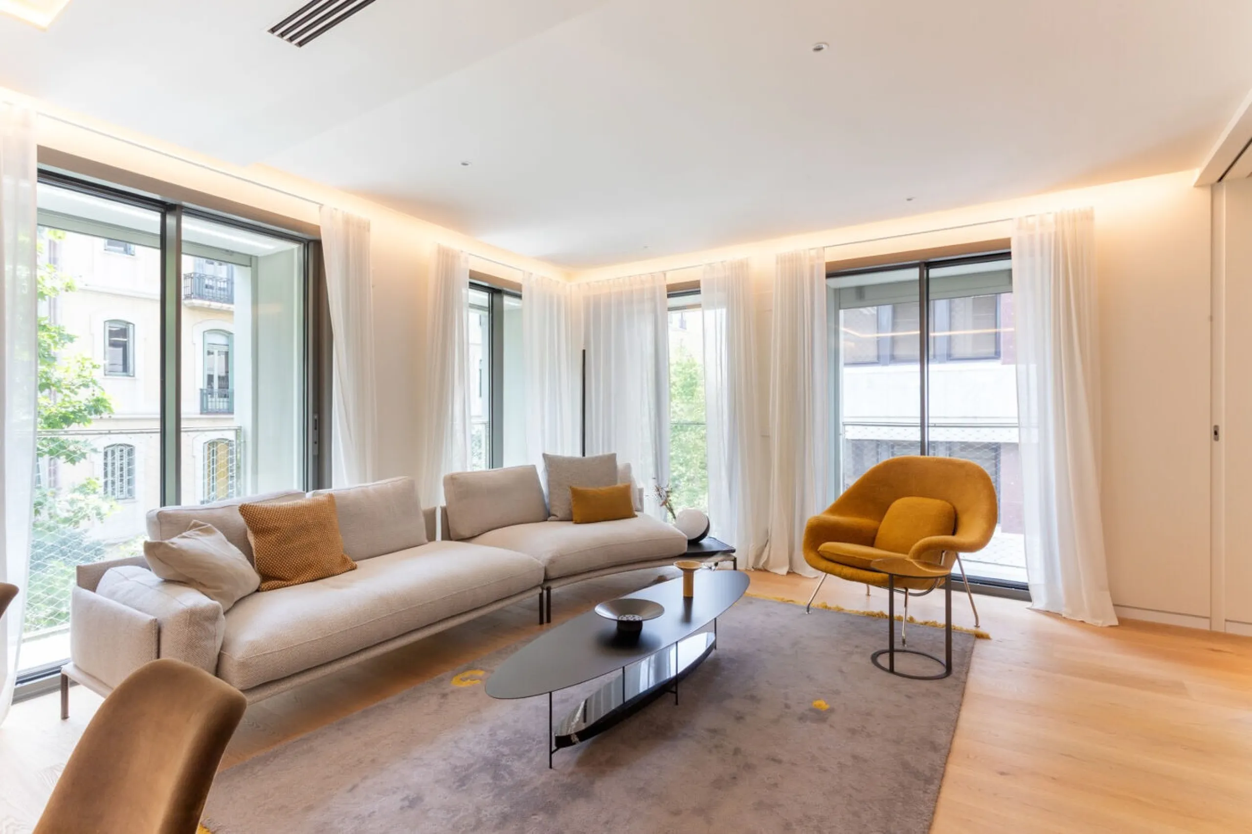 Premium Apartments in Eixample Near Passeig de Gracia, Barcelona