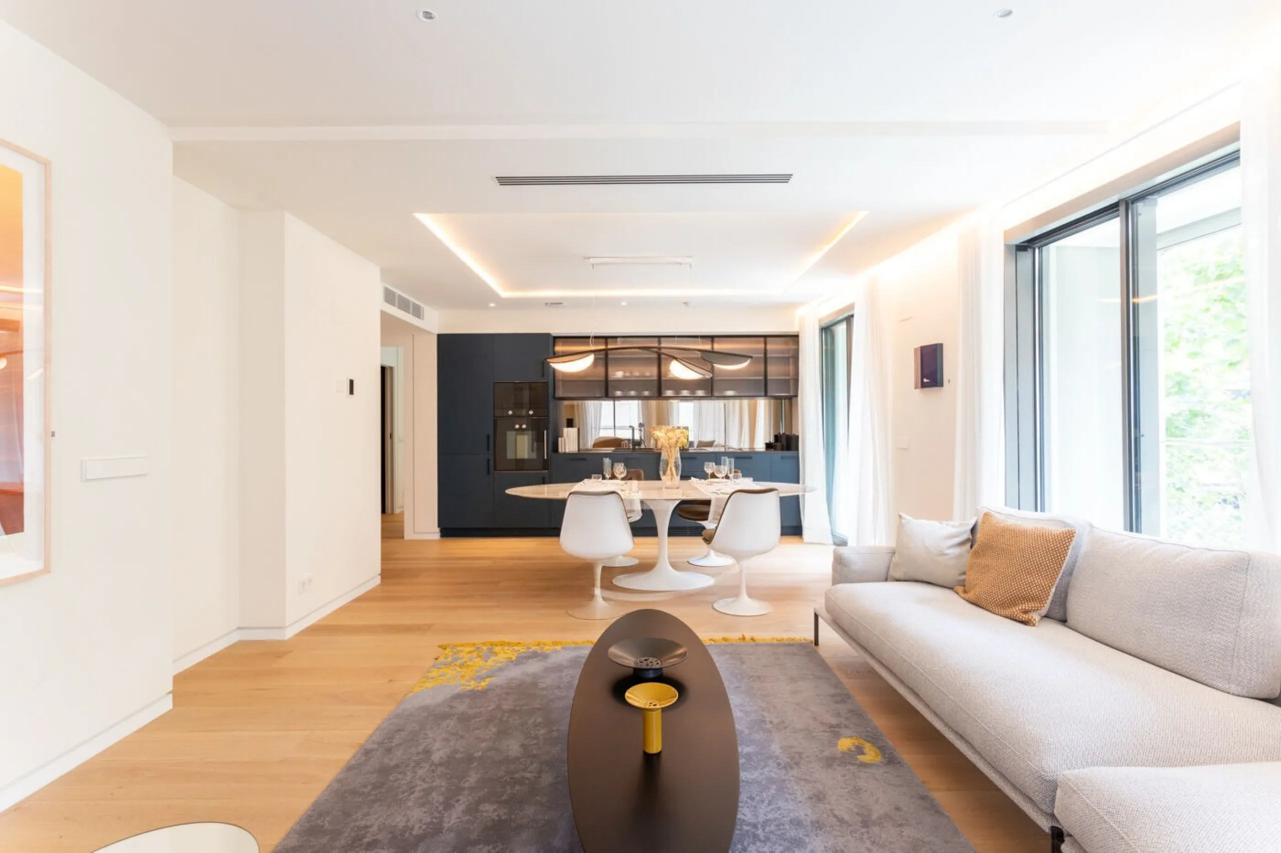 Premium Apartments in Eixample Near Passeig de Gracia, Barcelona