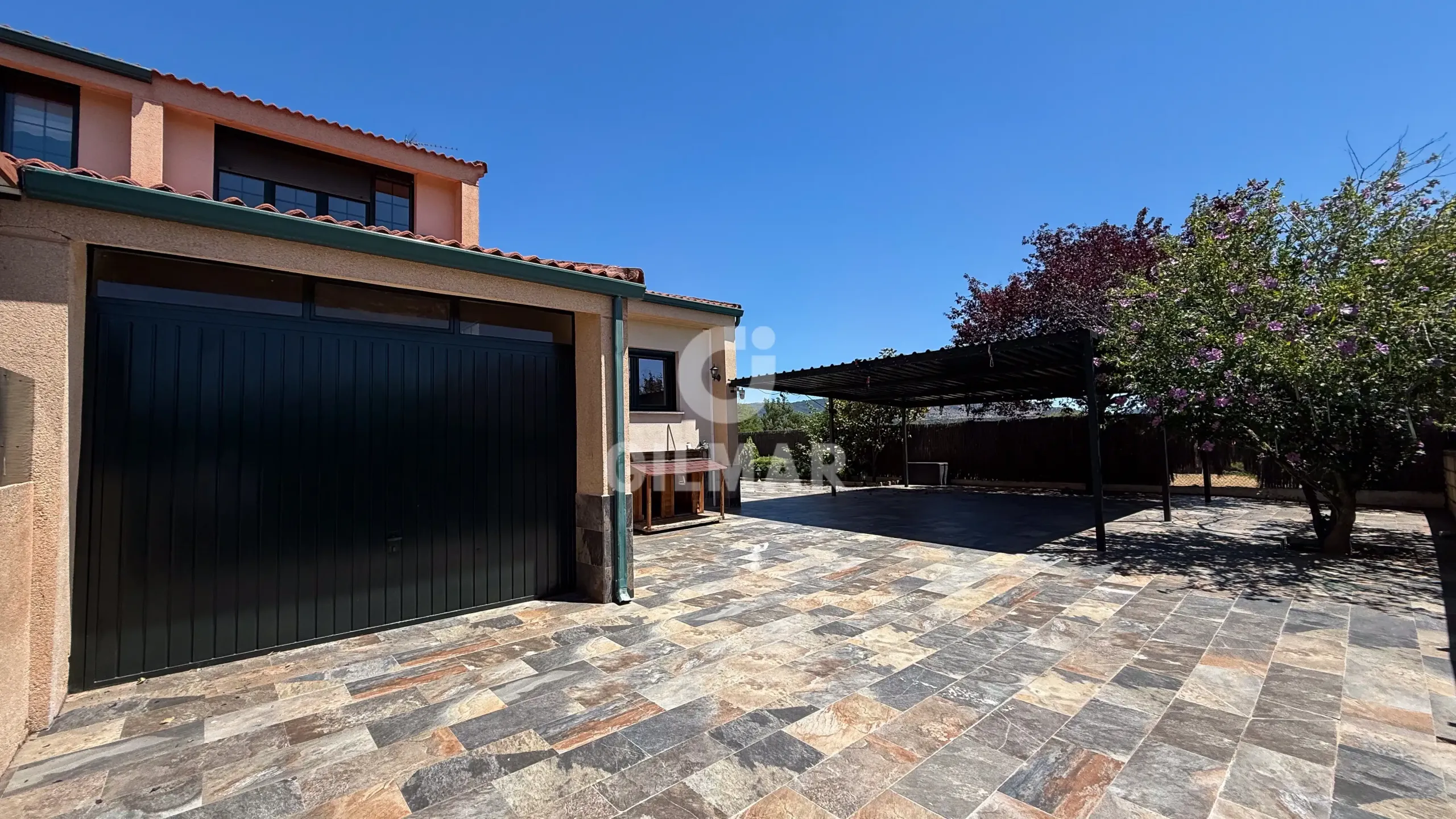 Semi-detached house in Guadarrama - Madrid
