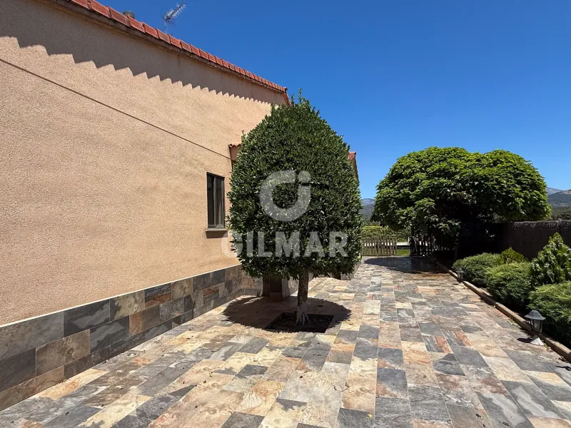 Semi-detached house in Guadarrama - Madrid