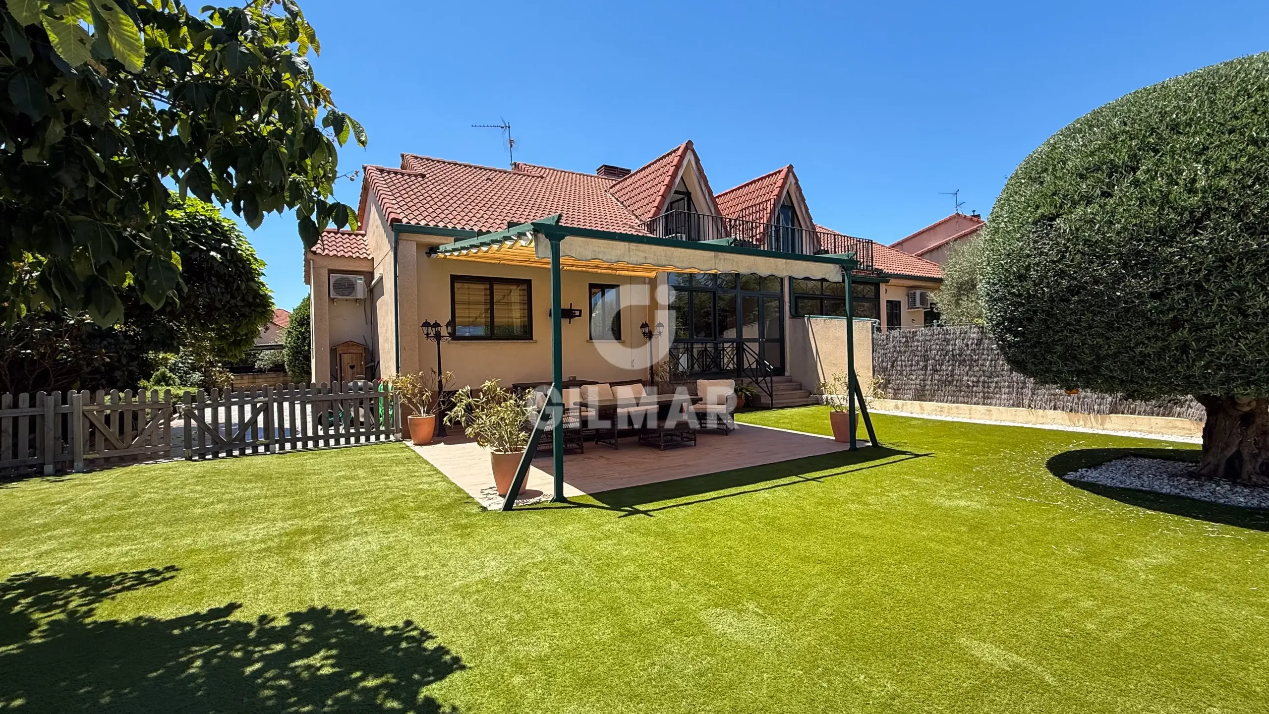 Semi-detached house in Guadarrama - Madrid