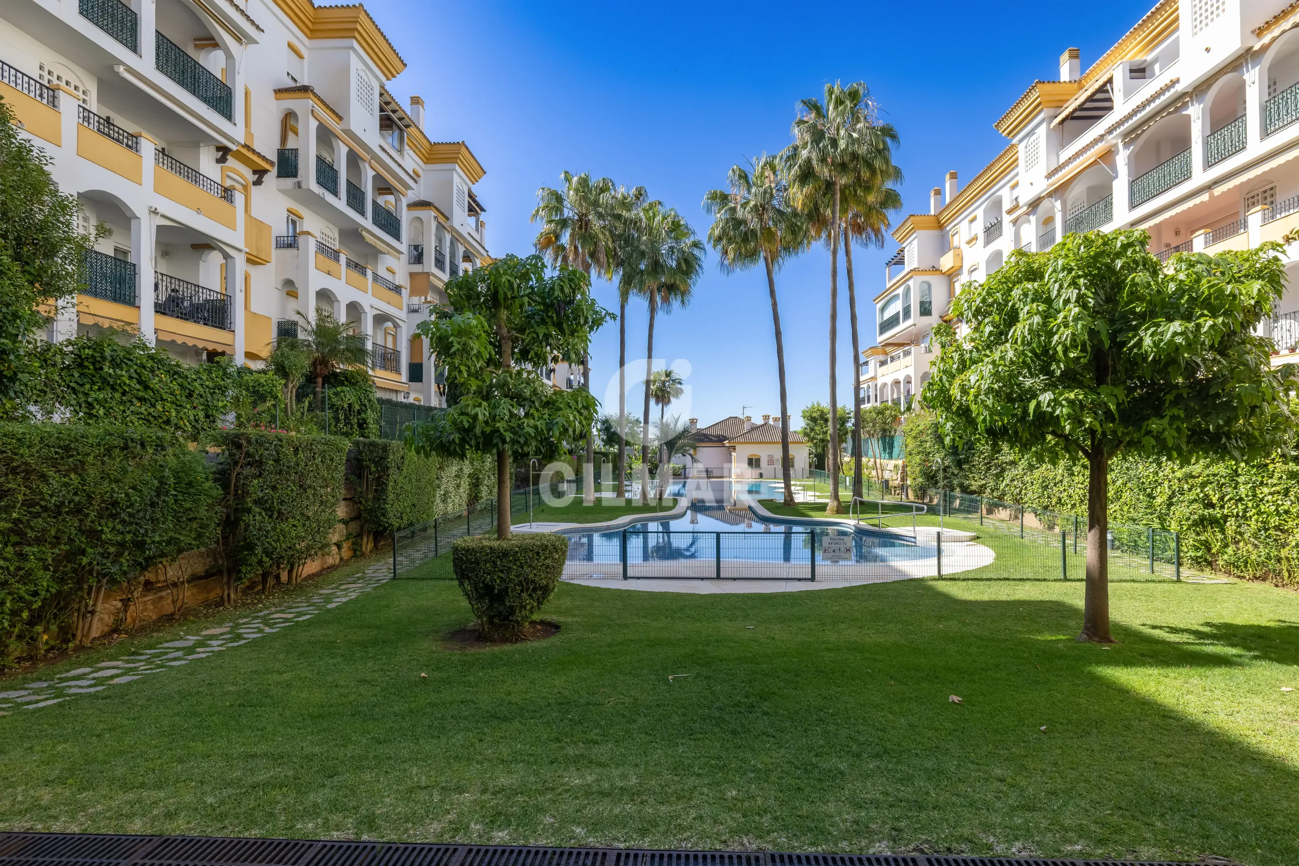 Ground floor apartment in Marbella Ciudad - Málaga