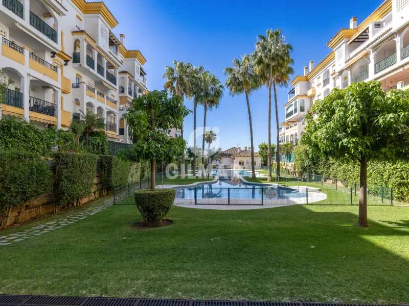 Ground floor apartment in Marbella Ciudad - Málaga