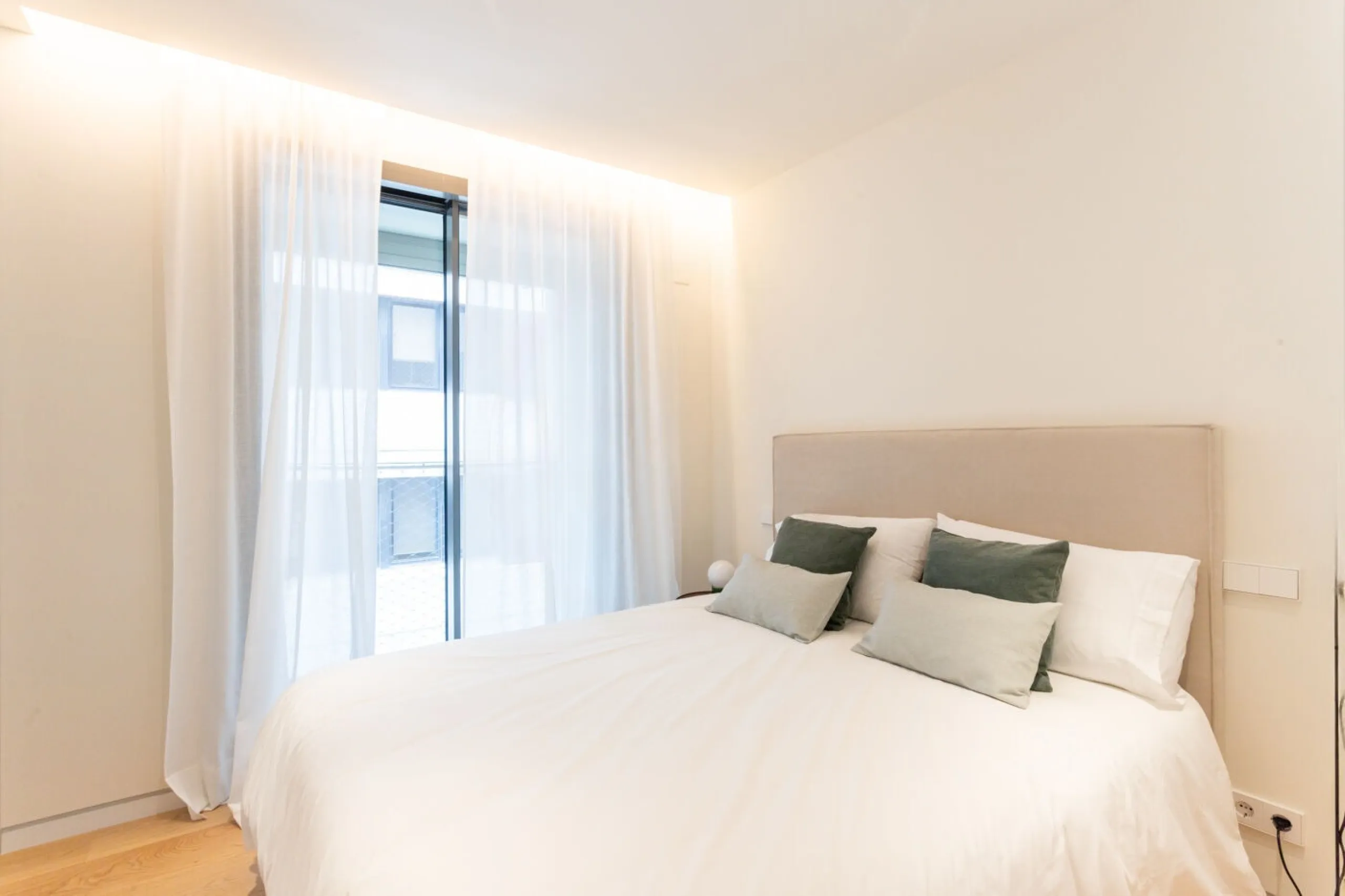 Premium Apartments in Eixample Near Passeig de Gracia, Barcelona