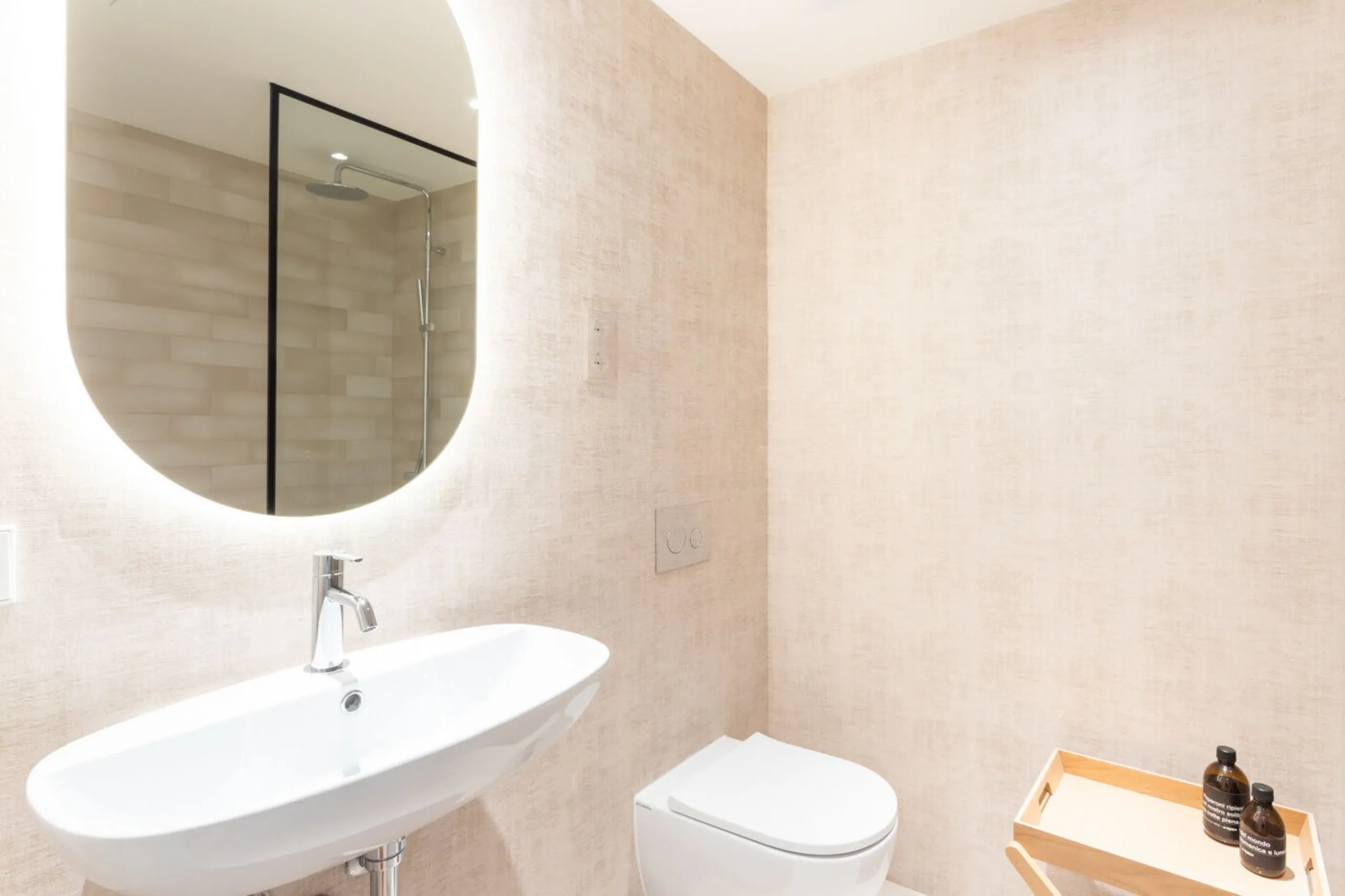 Premium Apartments in Eixample Near Passeig de Gracia, Barcelona