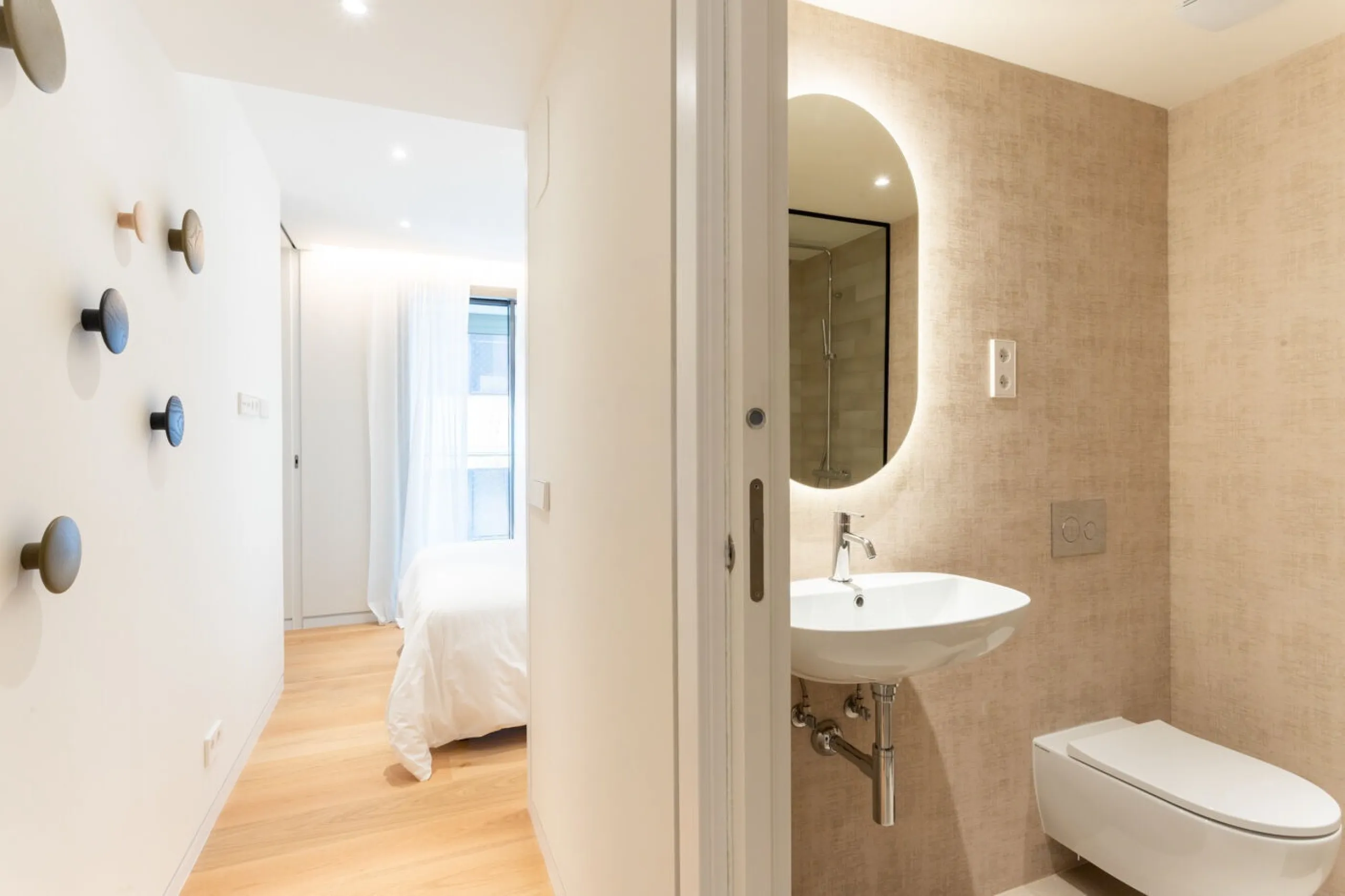 Premium Apartments in Eixample Near Passeig de Gracia, Barcelona