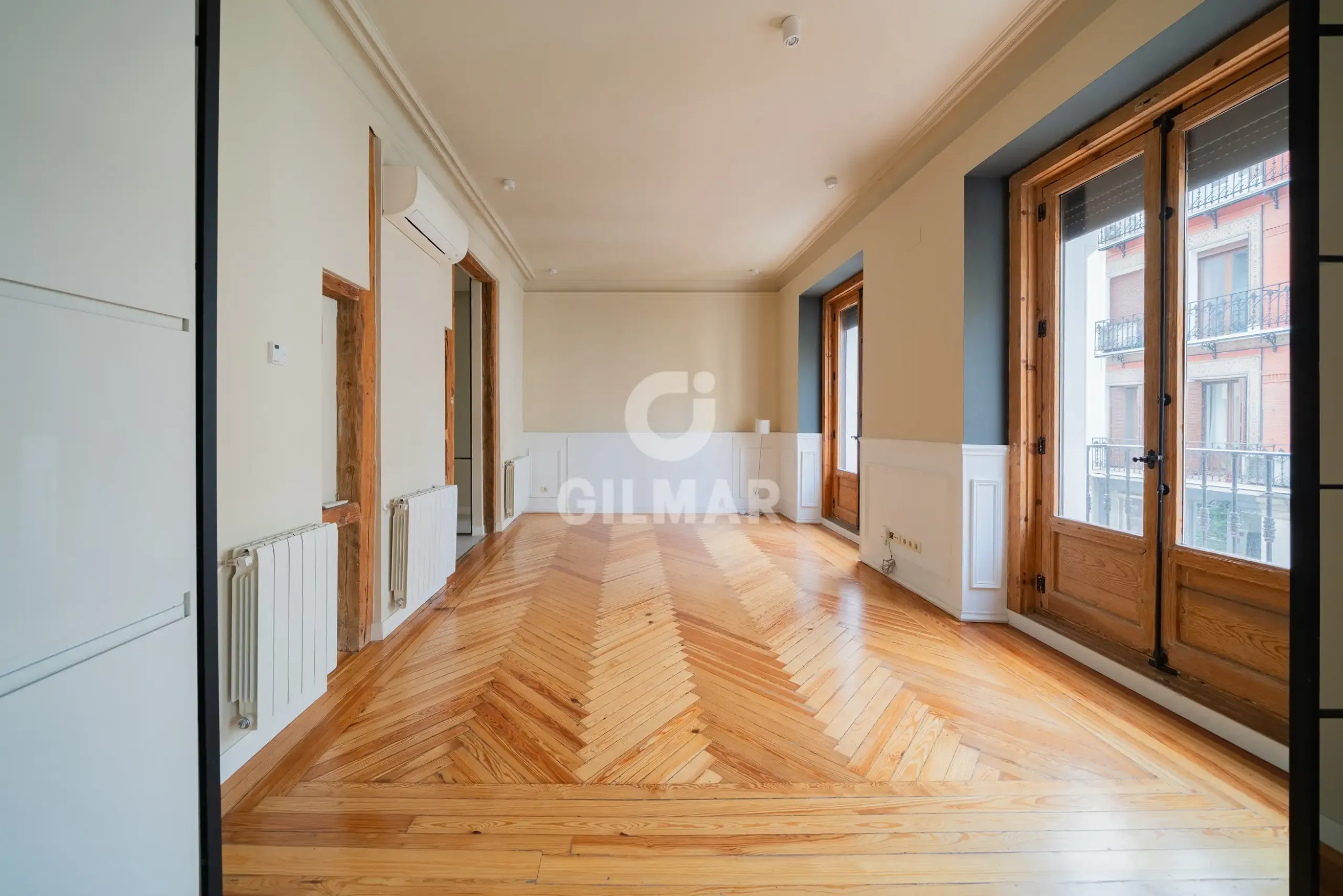Apartment in Cortes - Madrid