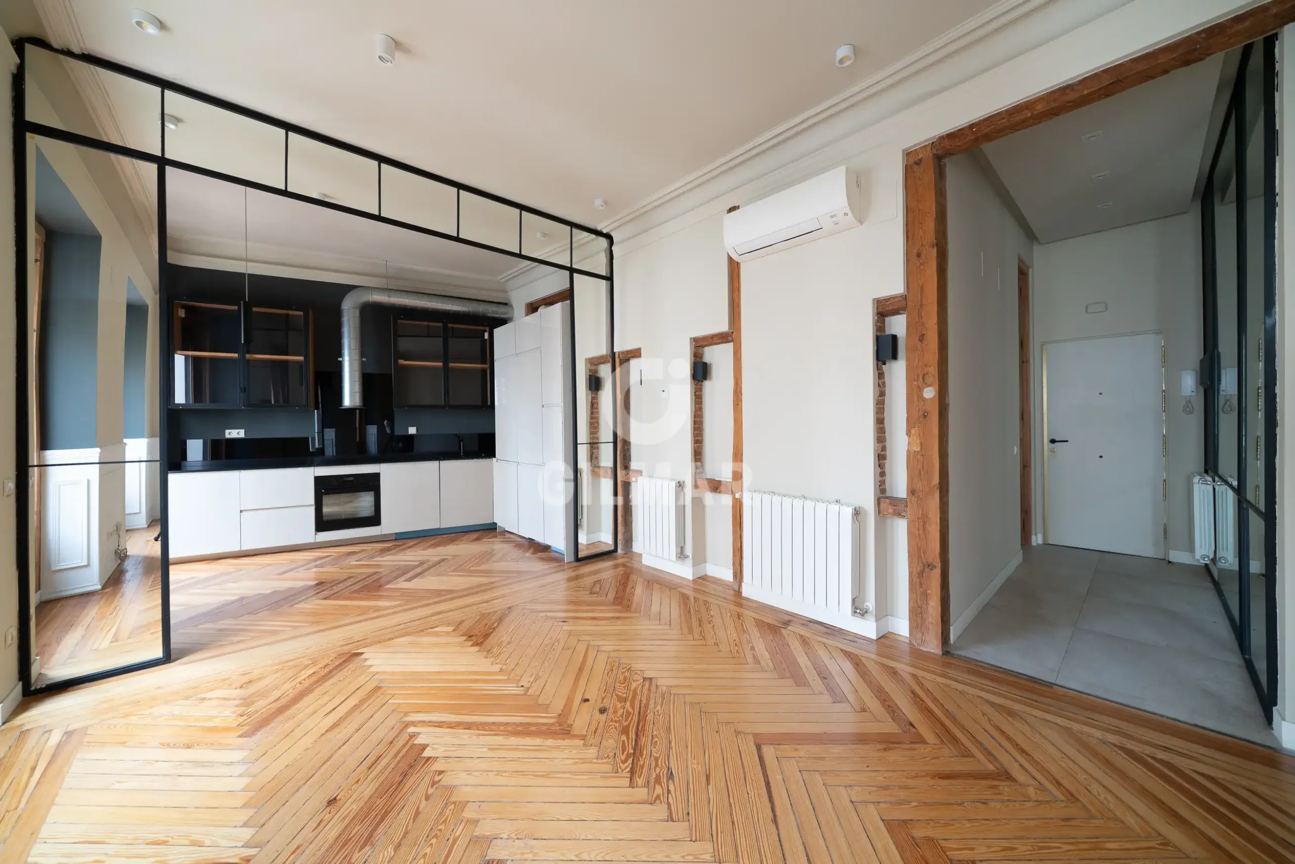 Apartment in Cortes - Madrid