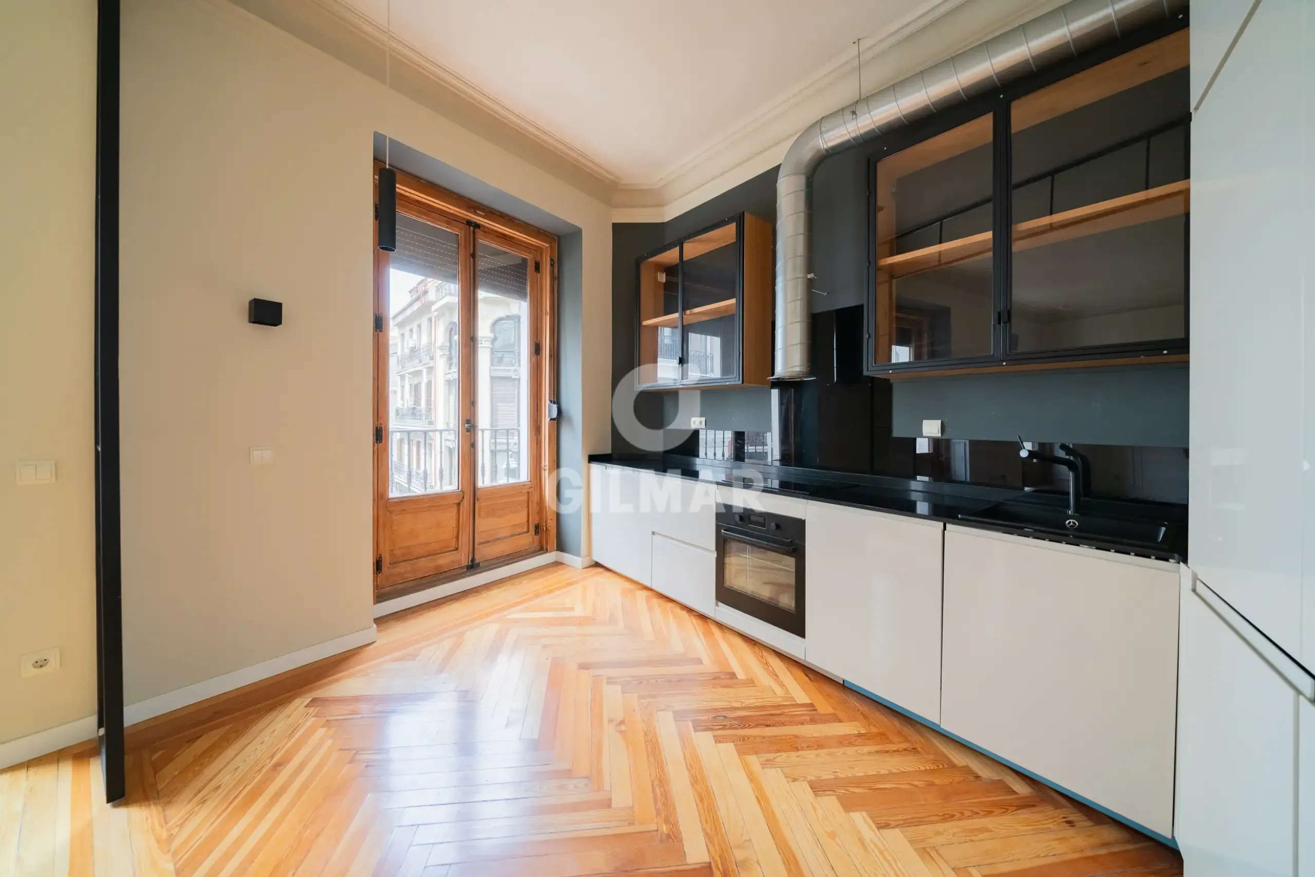 Apartment in Cortes - Madrid