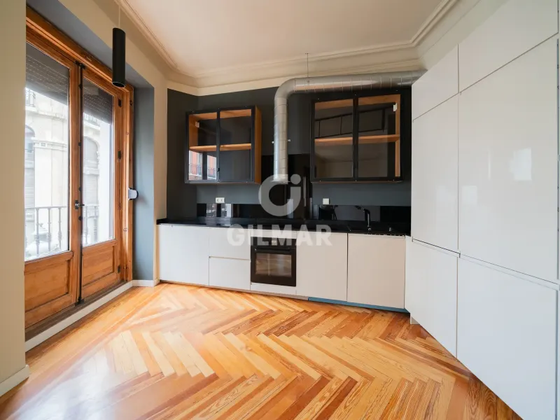 Apartment in Cortes - Madrid