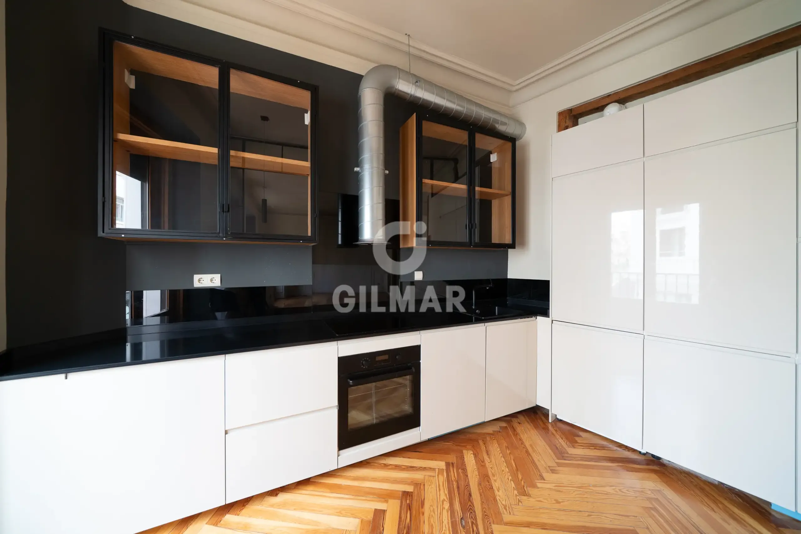 Apartment in Cortes - Madrid
