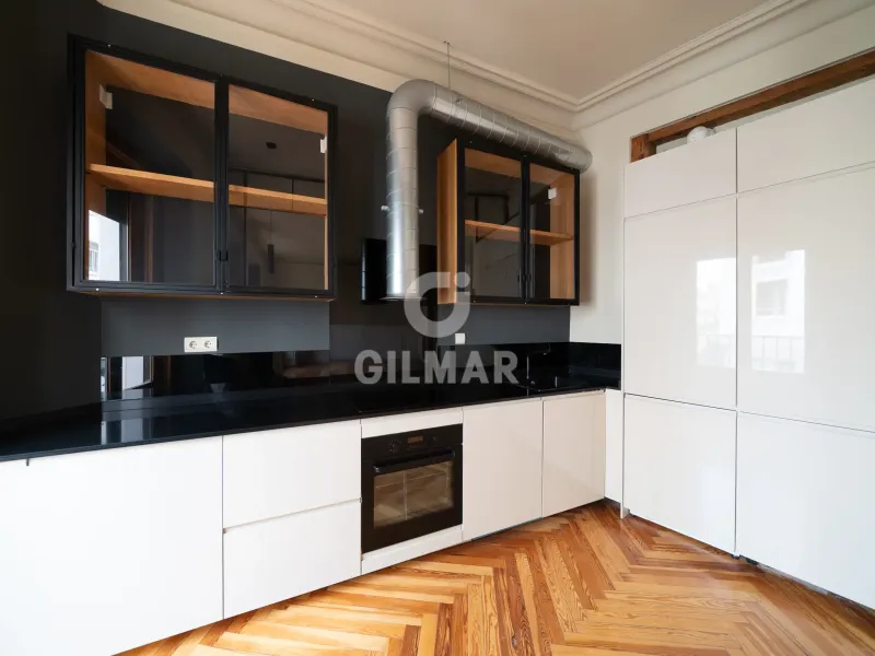 Apartment in Cortes - Madrid