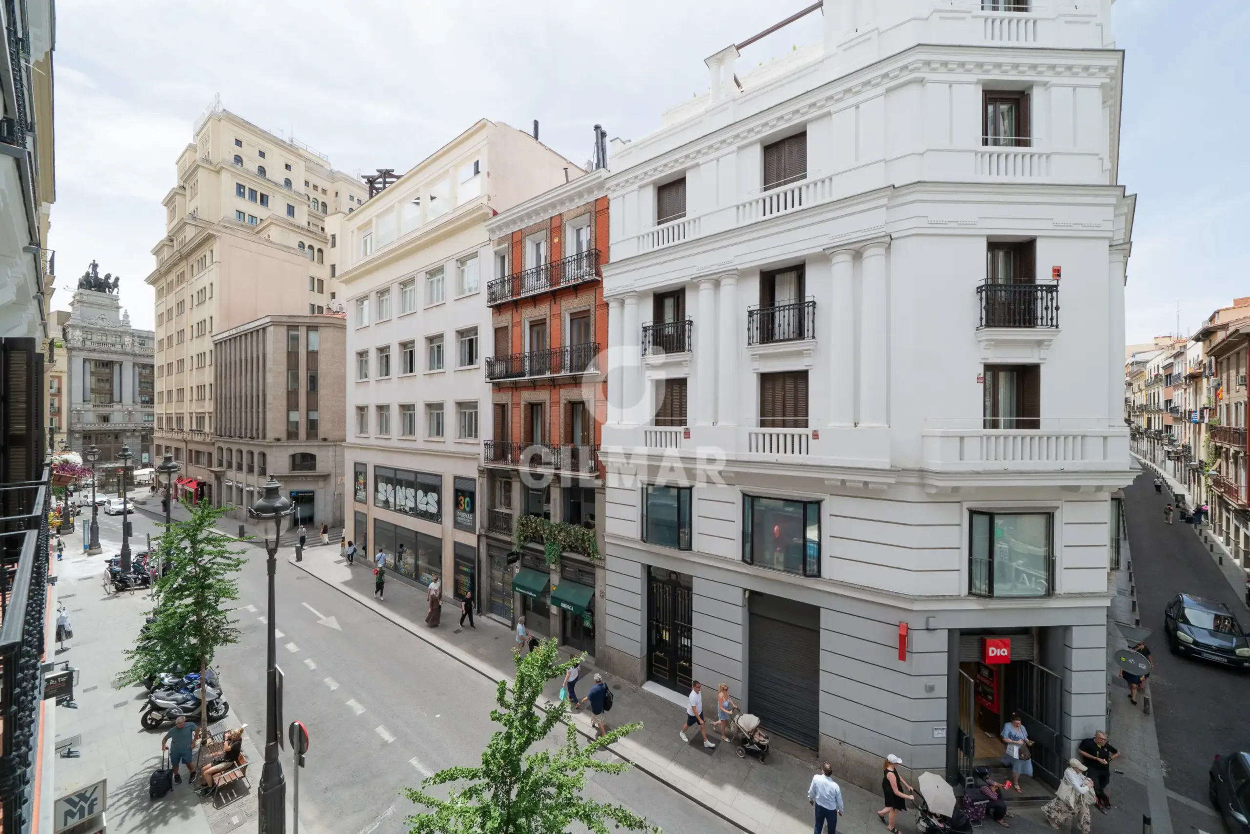 Apartment in Cortes - Madrid