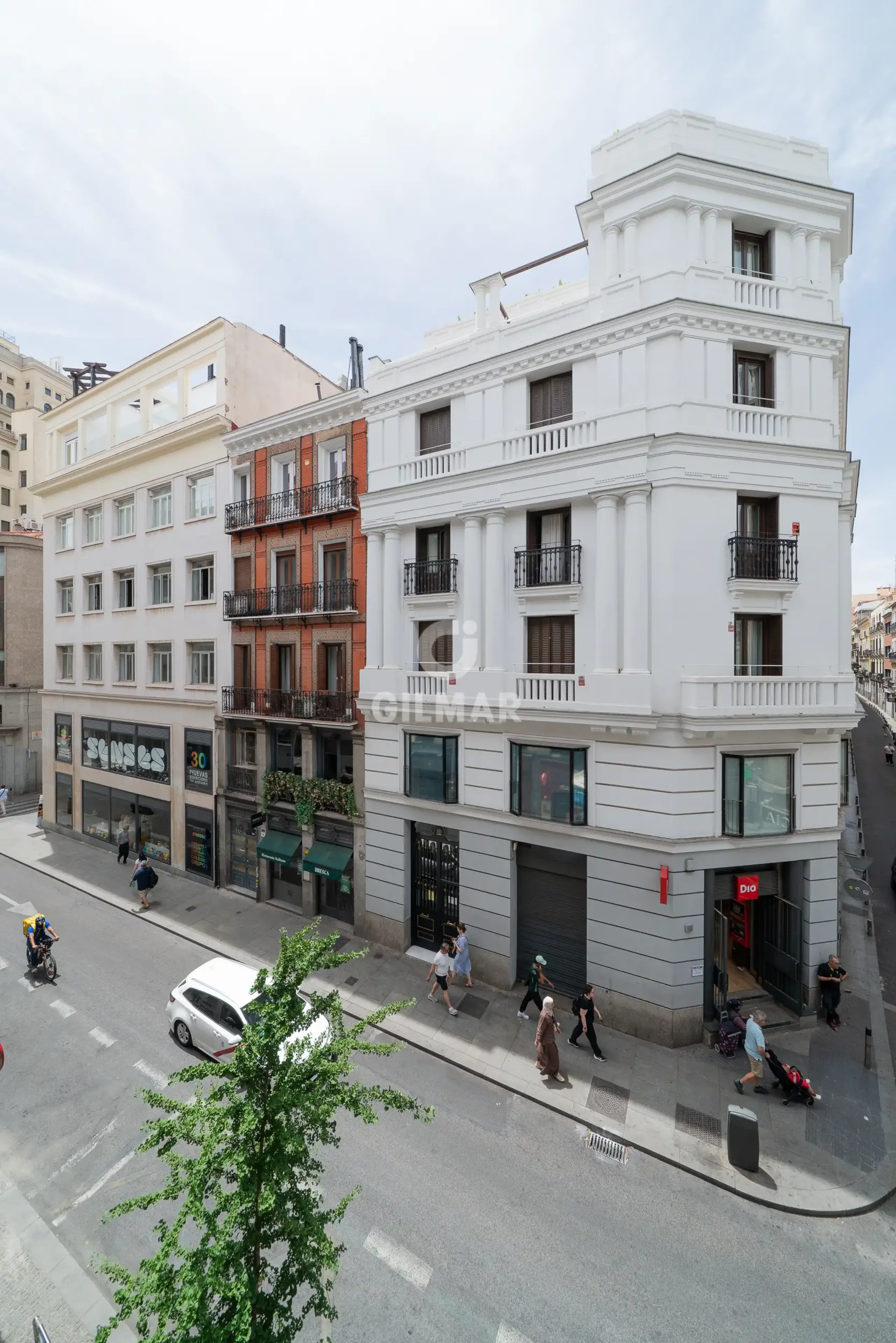 Apartment in Cortes - Madrid