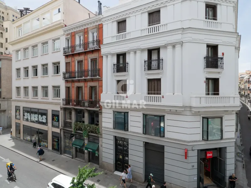 Apartment in Cortes - Madrid