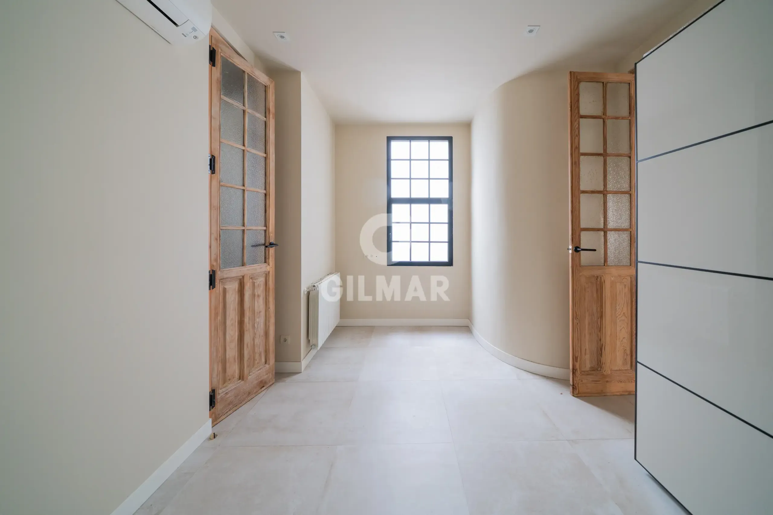 Apartment in Cortes - Madrid