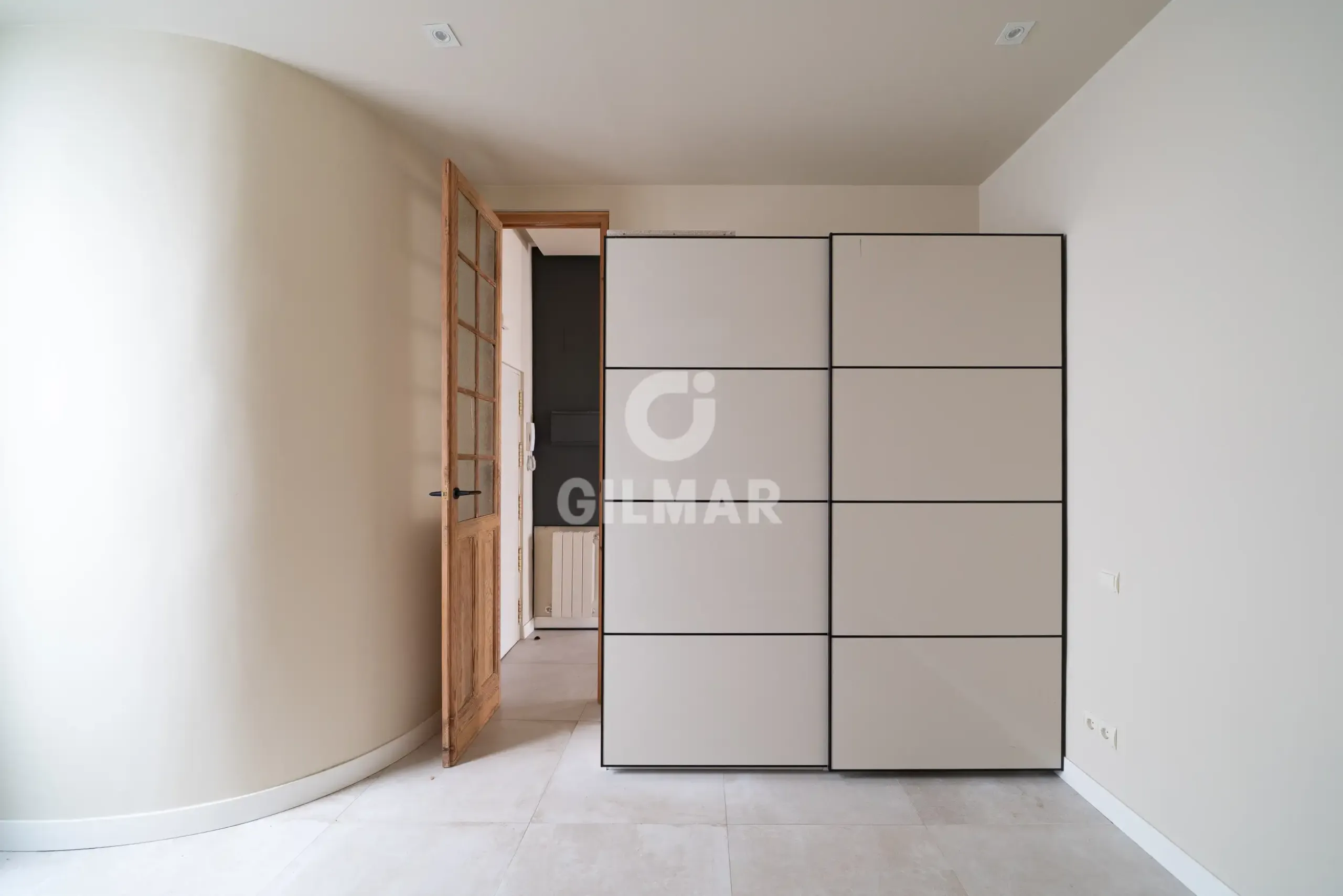 Apartment in Cortes - Madrid