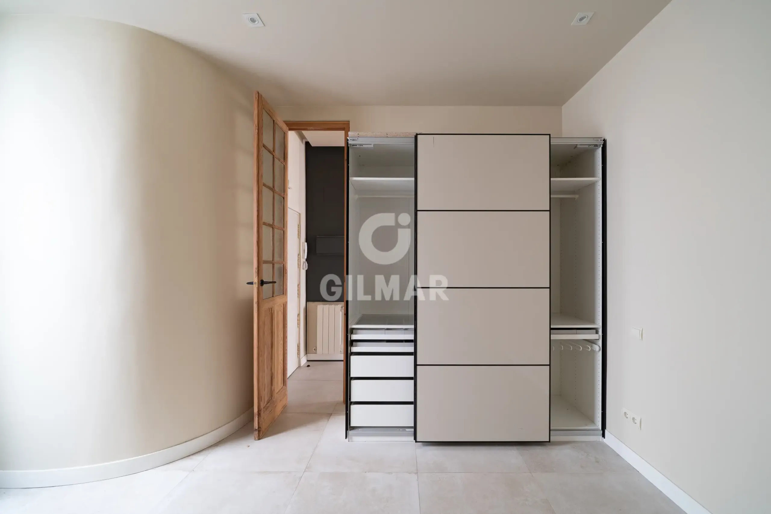 Apartment in Cortes - Madrid