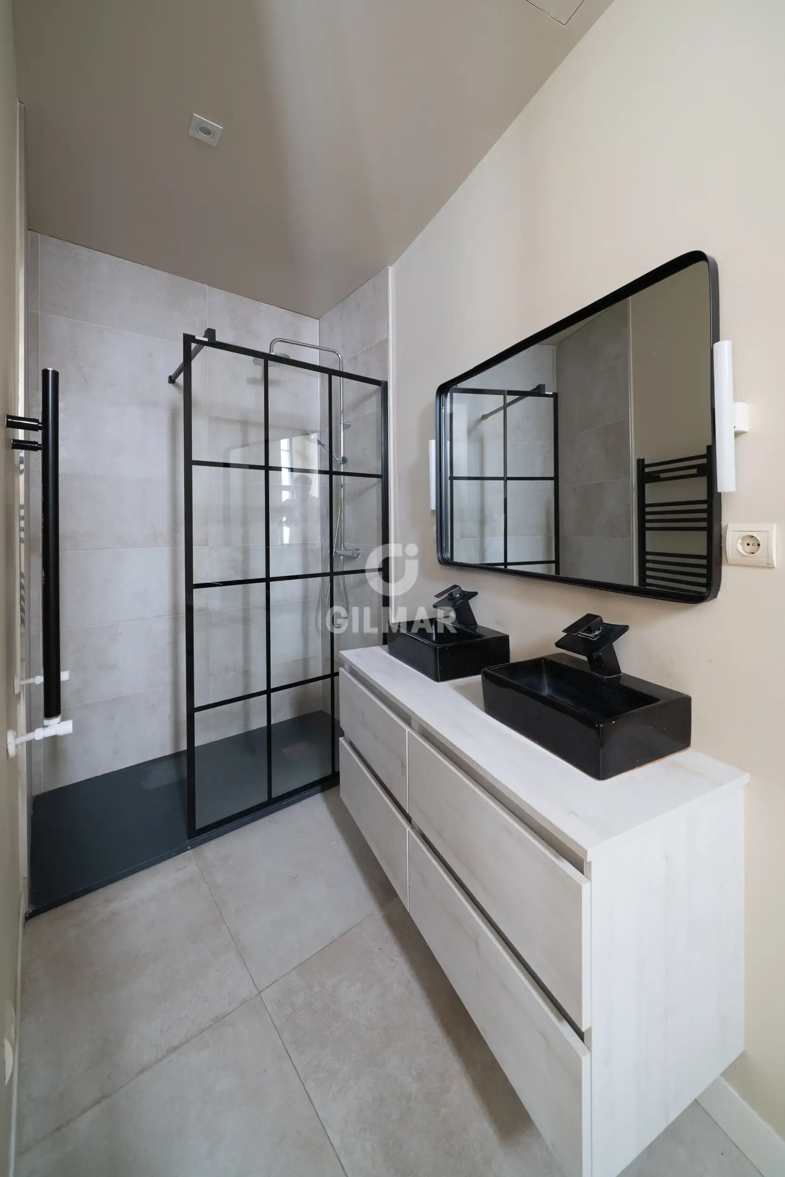 Apartment in Cortes - Madrid