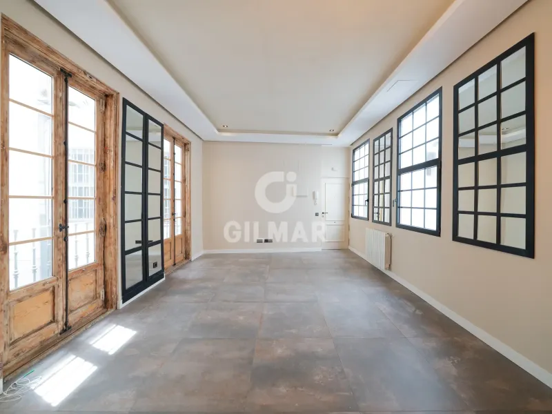 Apartment in Cortes - Madrid
