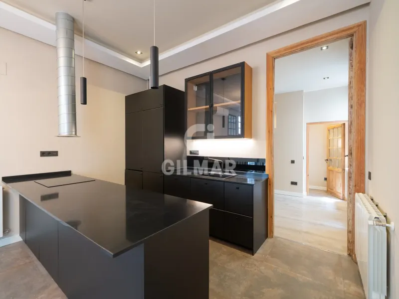 Apartment in Cortes - Madrid