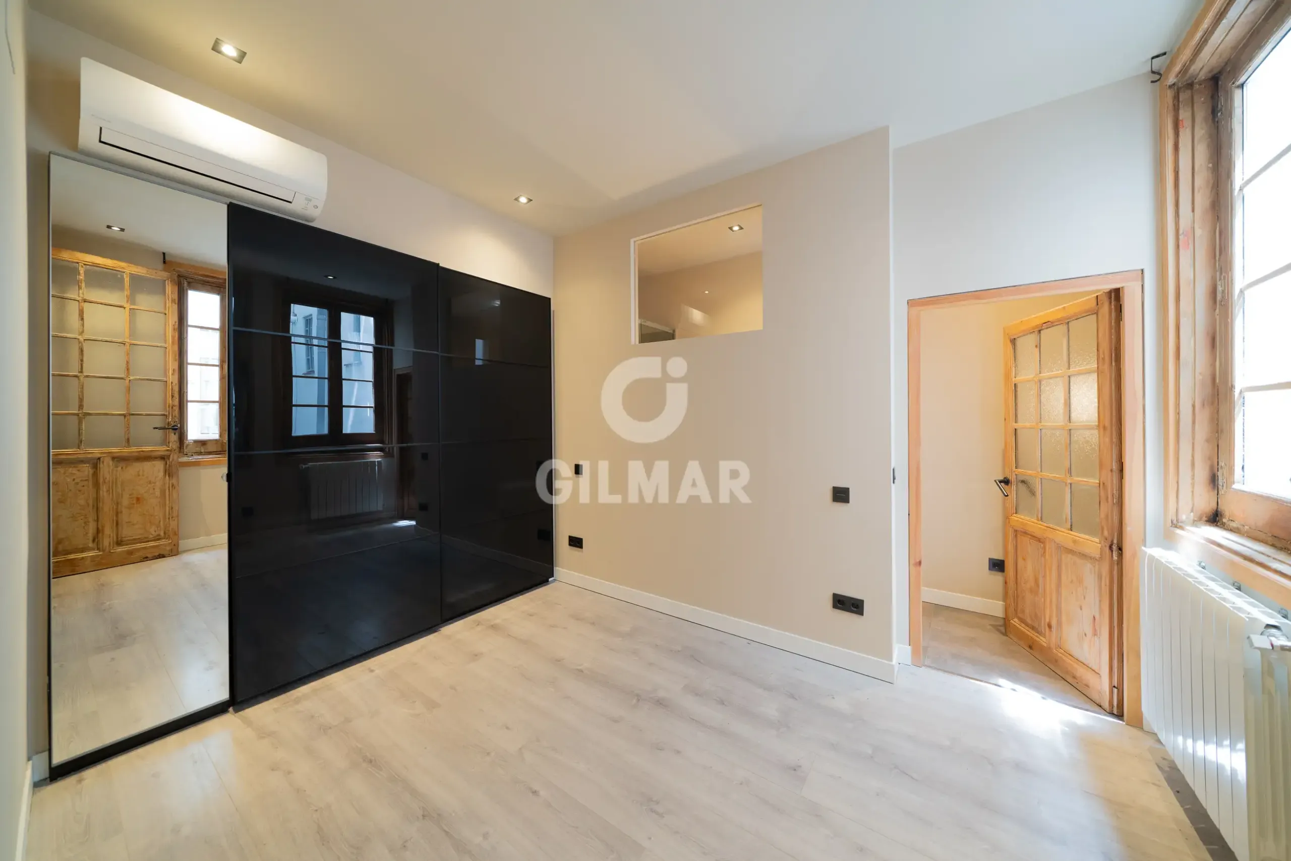 Apartment in Cortes - Madrid
