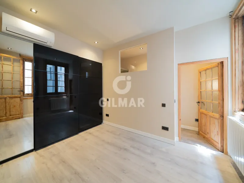 Apartment in Cortes - Madrid
