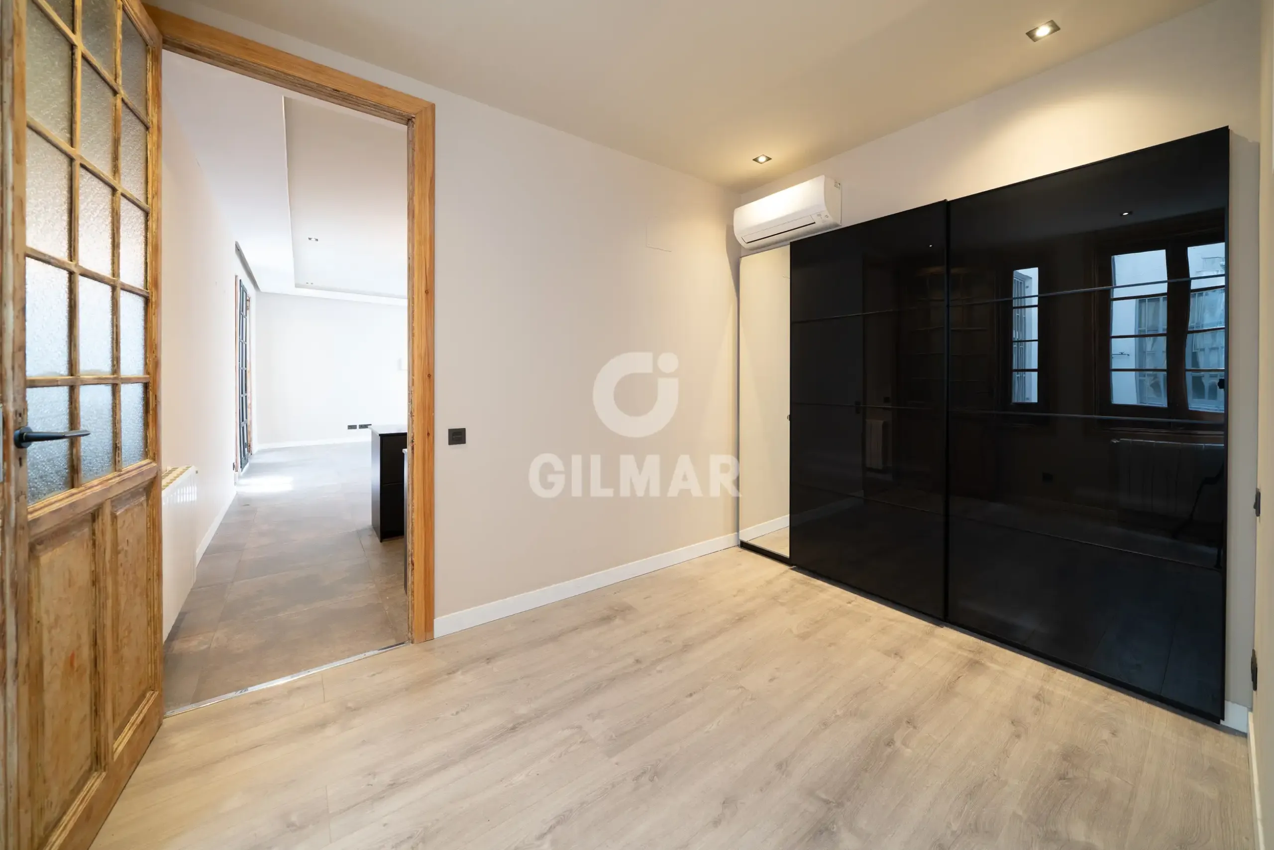 Apartment in Cortes - Madrid