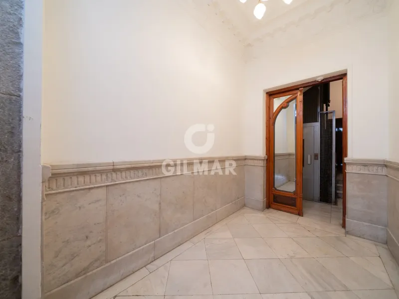 Apartment in Cortes - Madrid