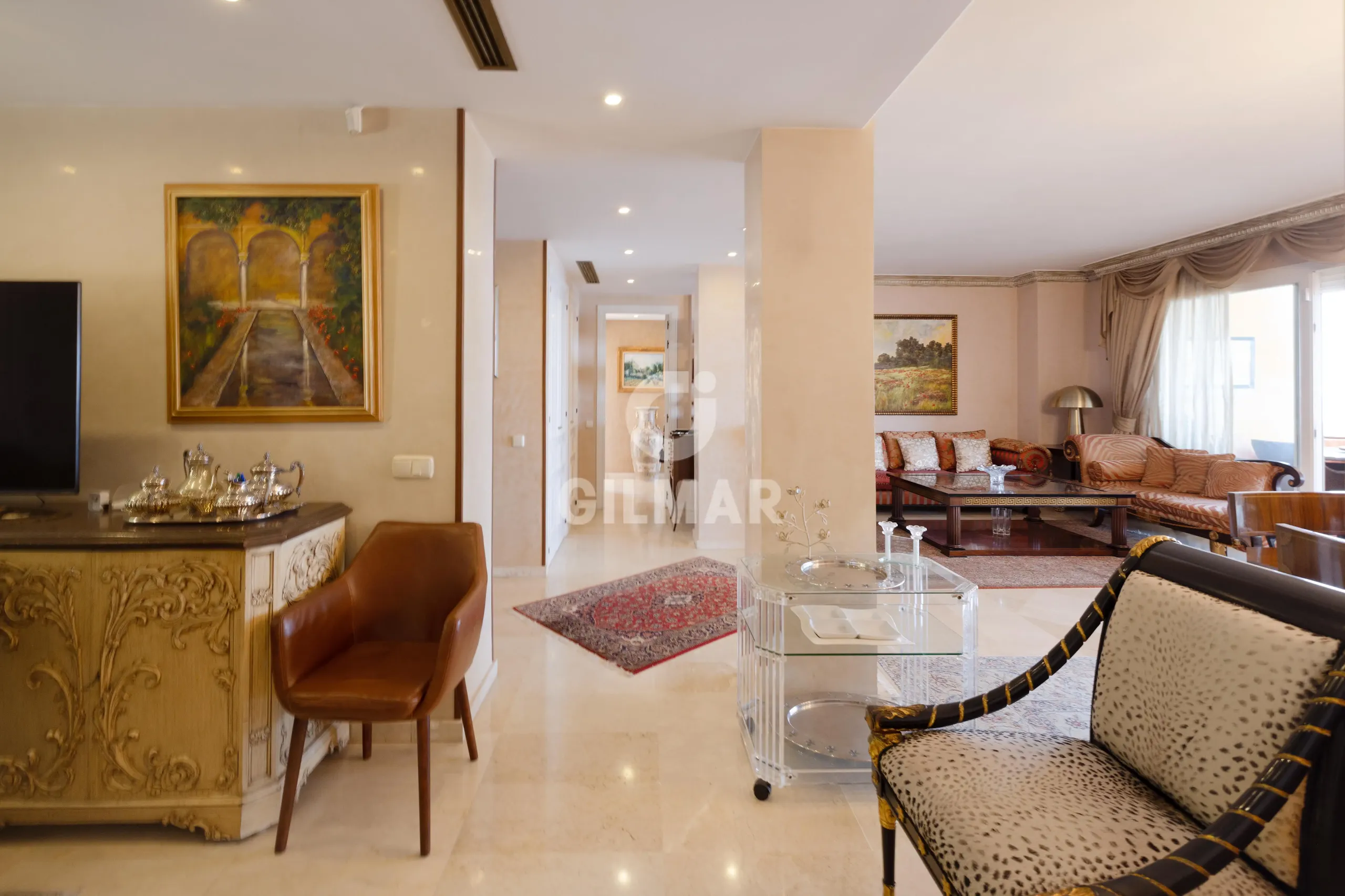 Duplex penthouse in Marbella Este - Málaga