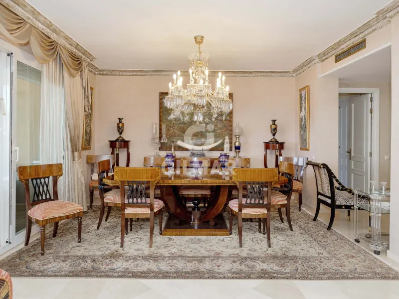 Duplex penthouse in Marbella Este - Málaga