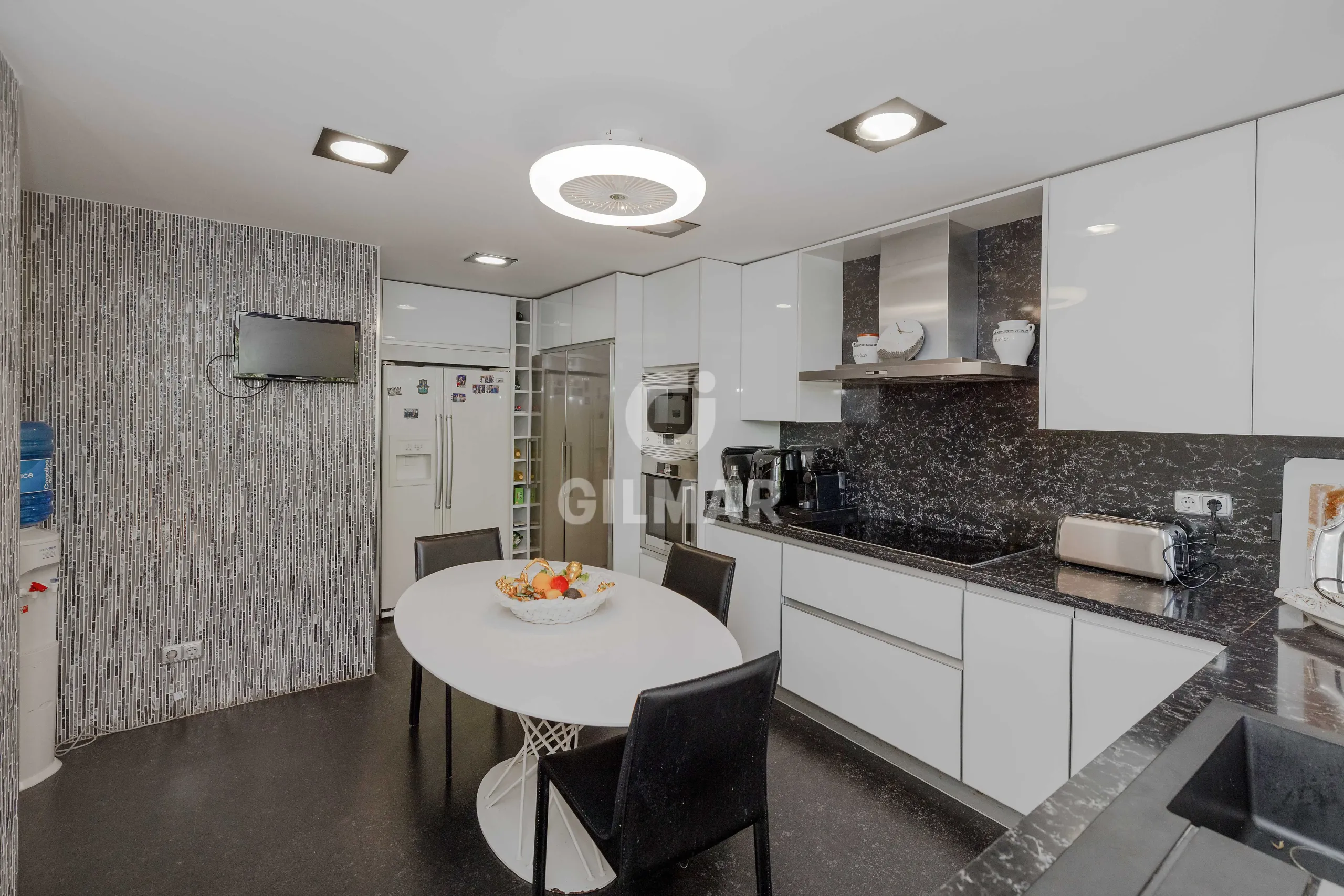 Duplex penthouse in Marbella Este - Málaga