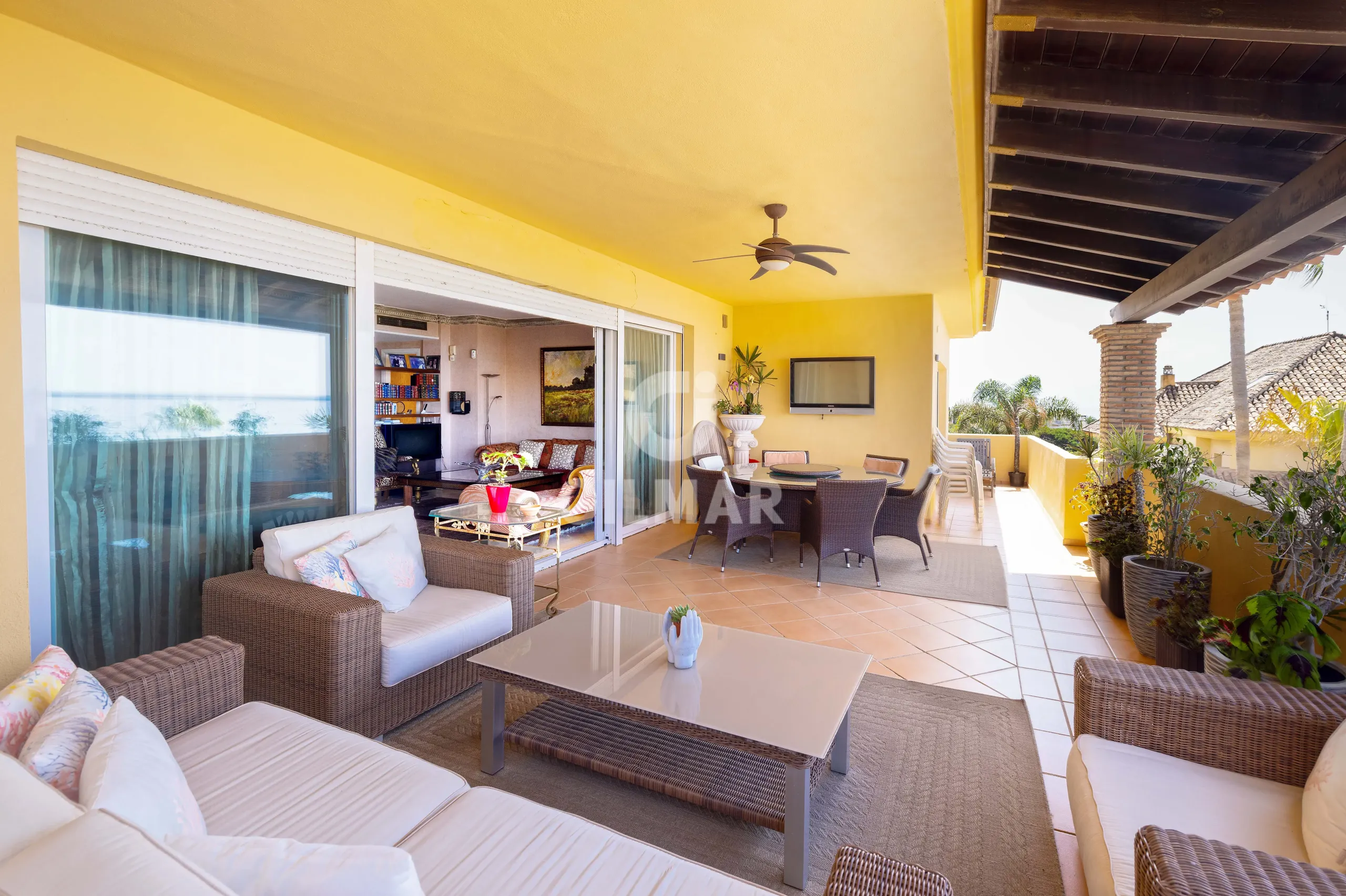 Duplex penthouse in Marbella Este - Málaga