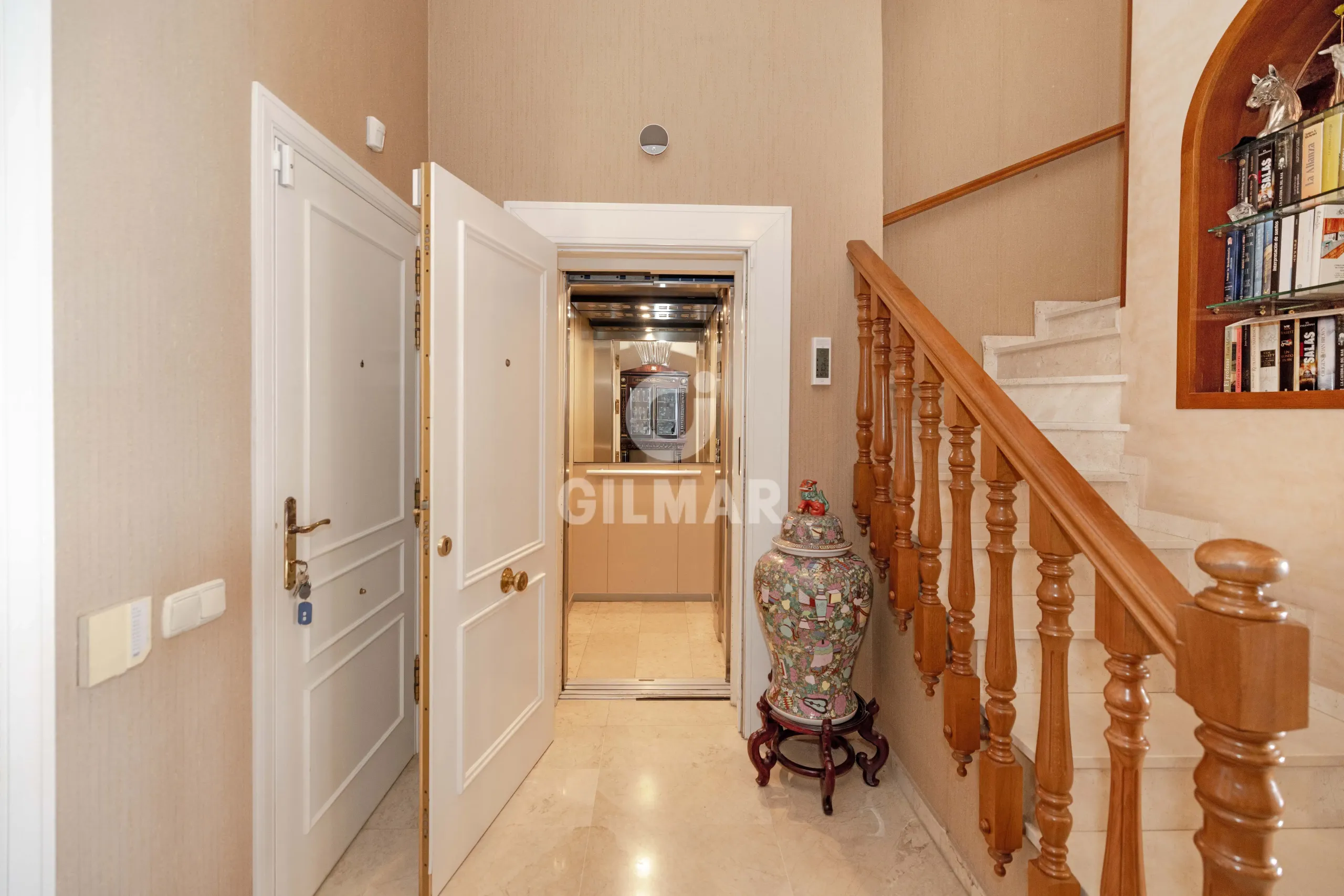 Duplex penthouse in Marbella Este - Málaga