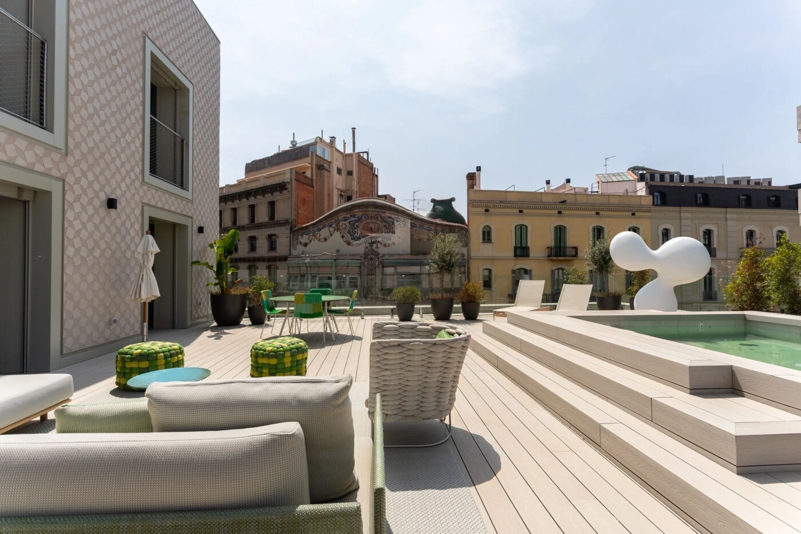 Premium Apartments in Eixample Near Passeig de Gracia, Barcelona