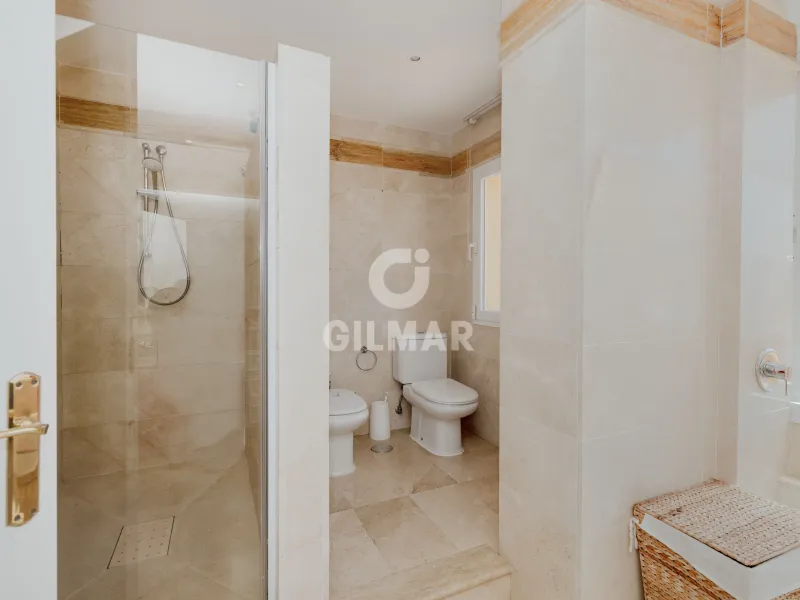 Duplex penthouse in Marbella Este - Málaga