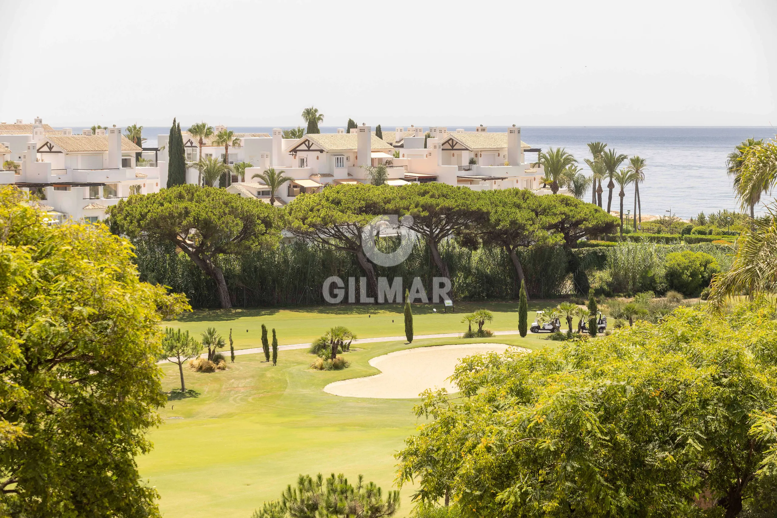 Duplex penthouse in Marbella Este - Málaga