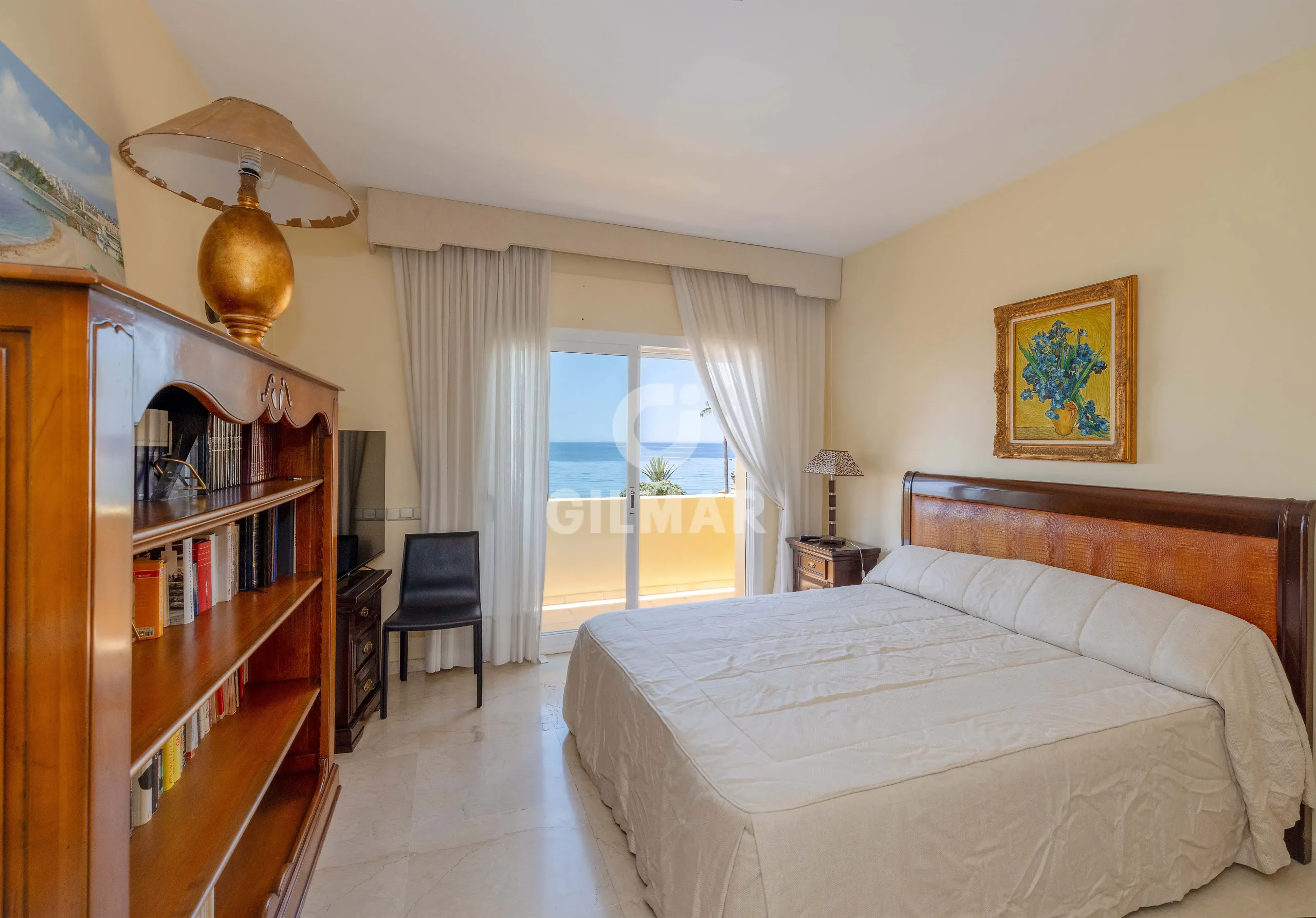 Duplex penthouse in Marbella Este - Málaga