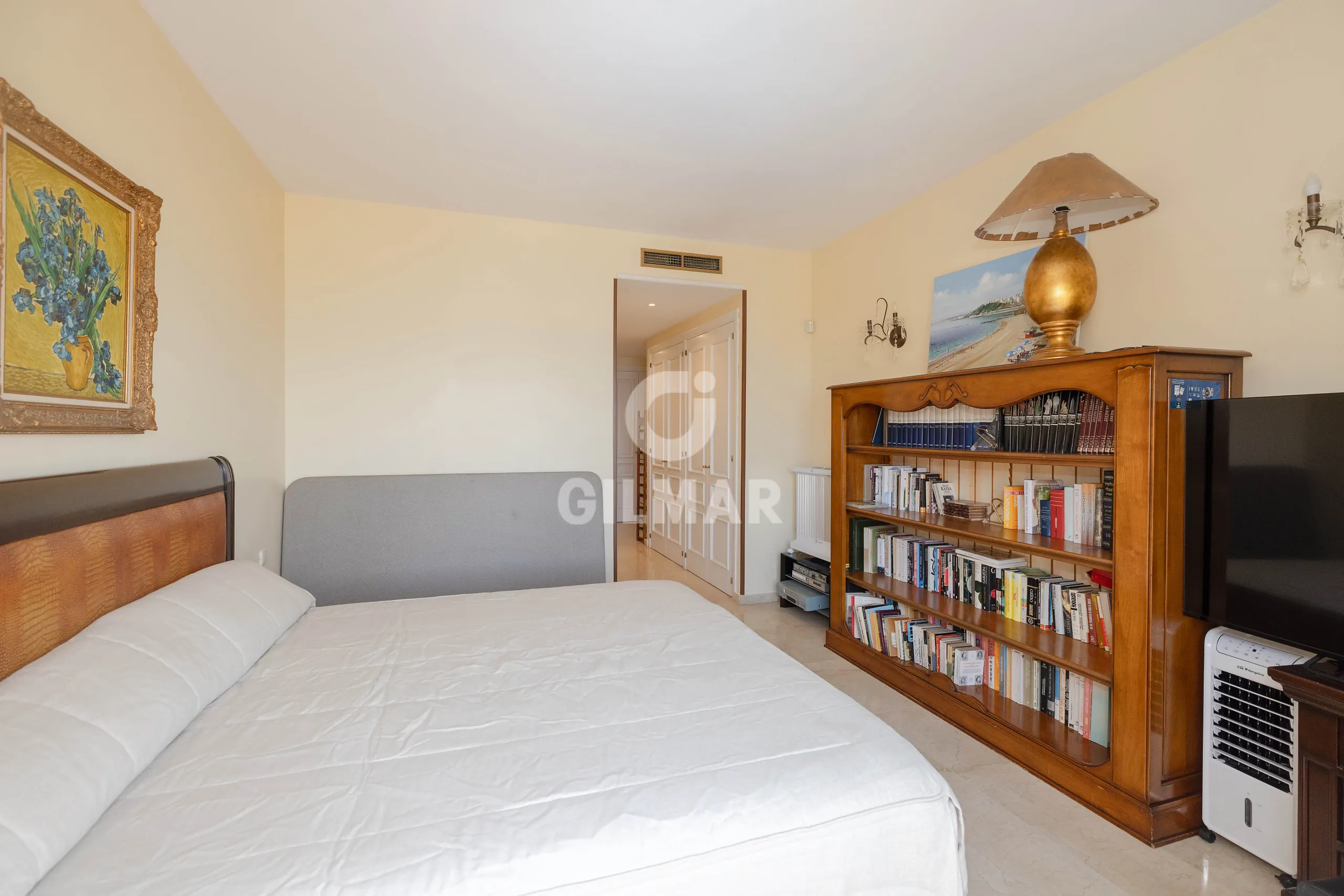 Duplex penthouse in Marbella Este - Málaga