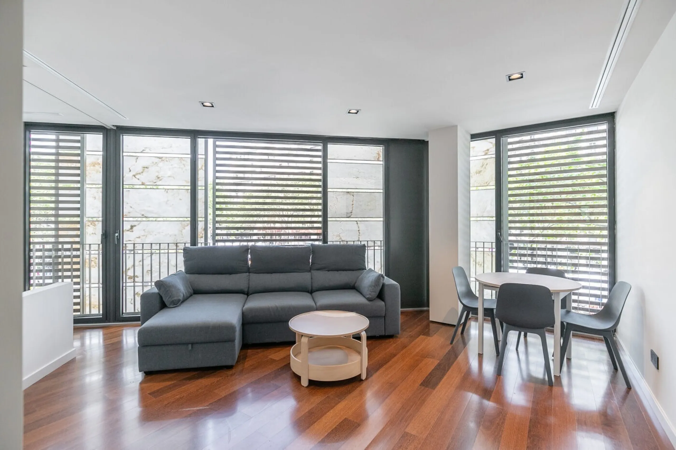 Renovated Apartment with Views of Passeig de Gracia in Eixample, Barcelona