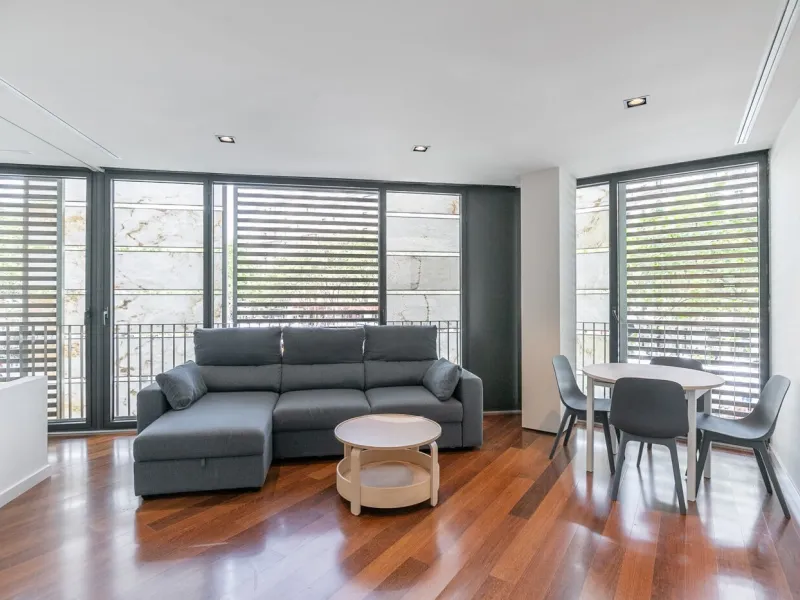 Renovated Apartment with Views of Passeig de Gracia in Eixample, Barcelona