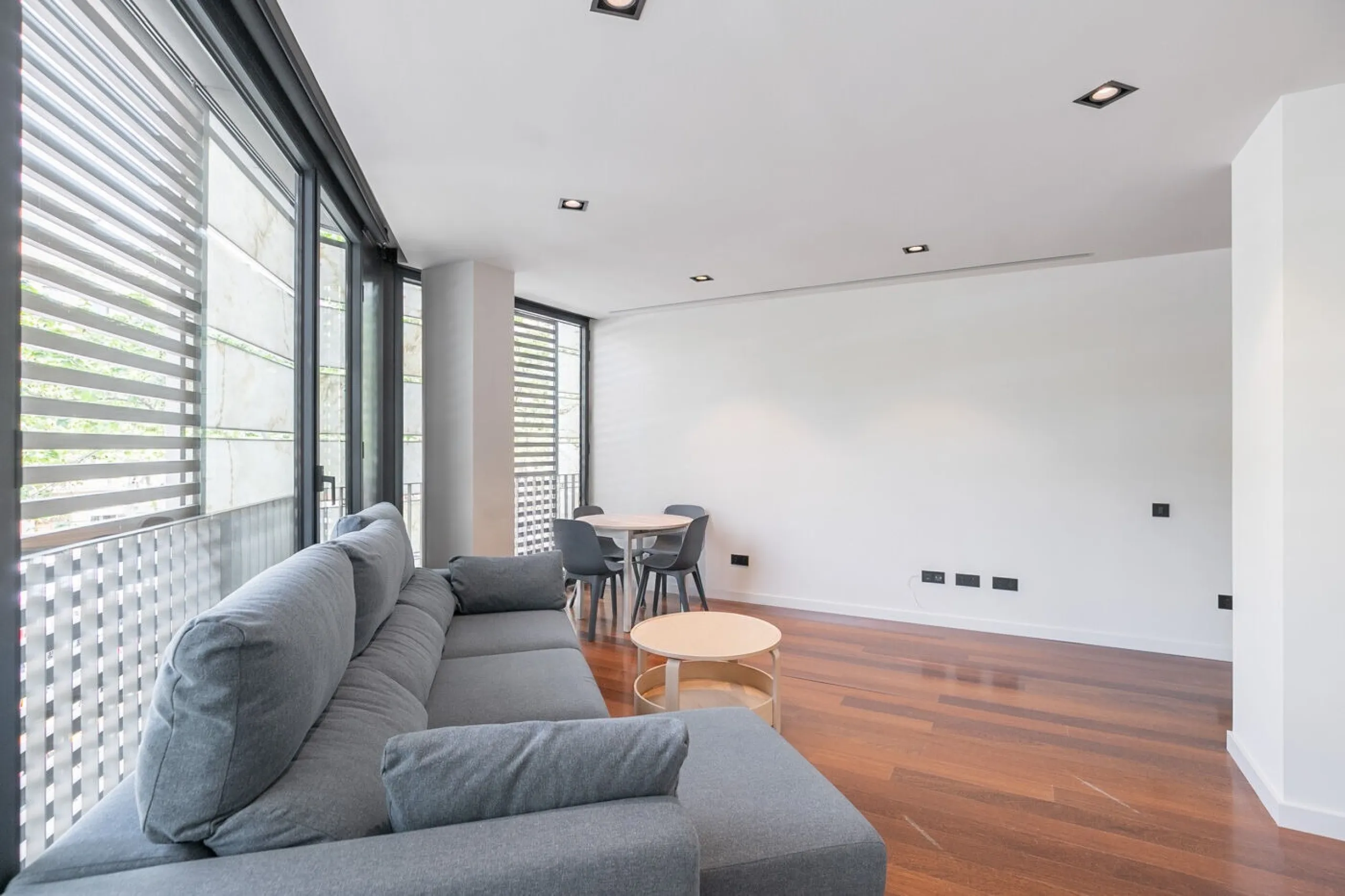 Renovated Apartment with Views of Passeig de Gracia in Eixample, Barcelona