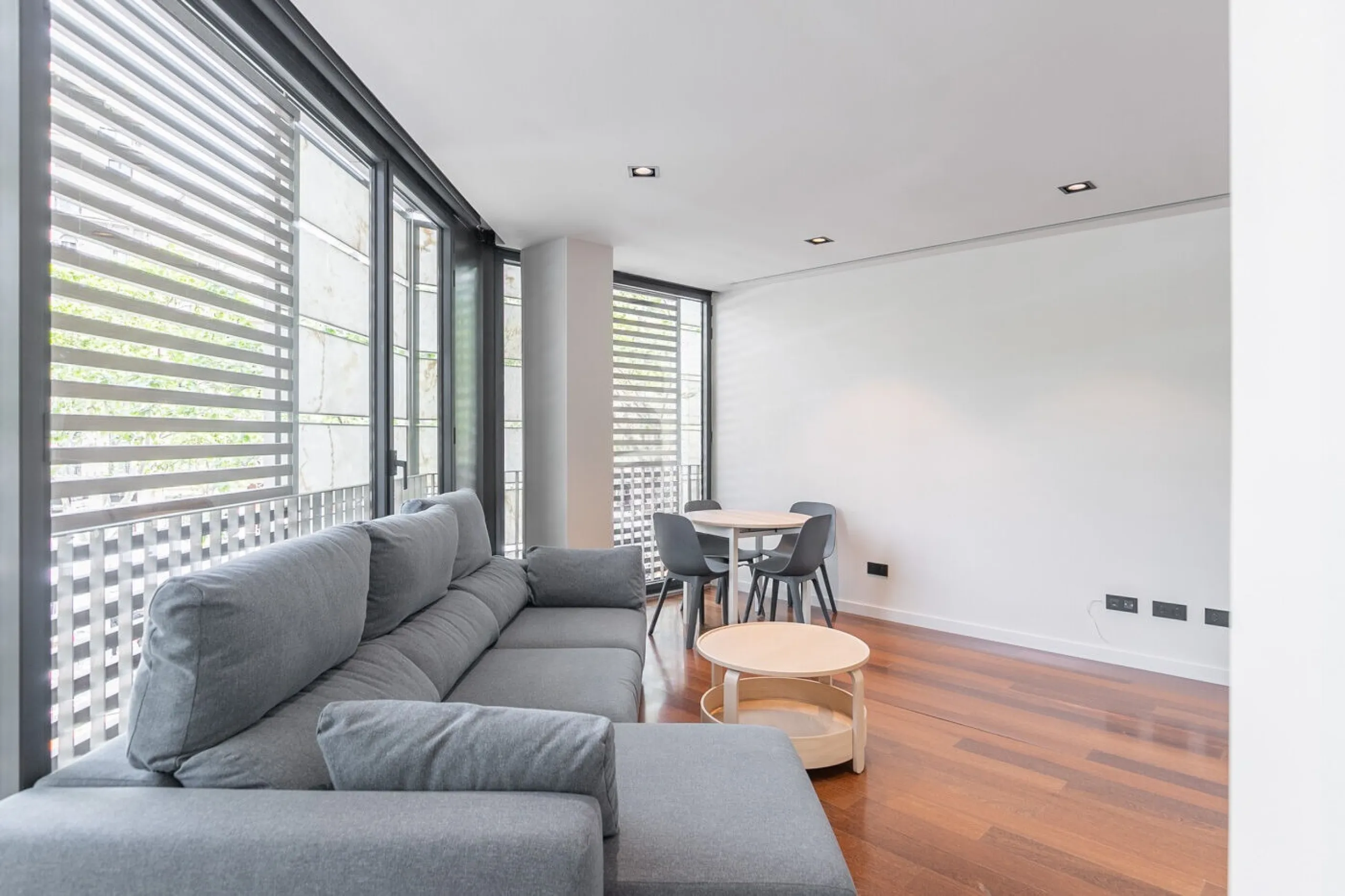 Renovated Apartment with Views of Passeig de Gracia in Eixample, Barcelona