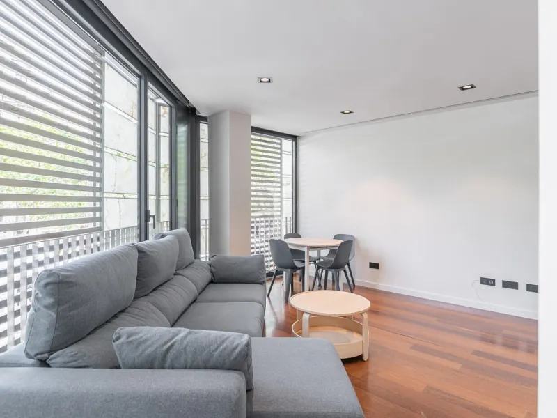 Renovated Apartment with Views of Passeig de Gracia in Eixample, Barcelona
