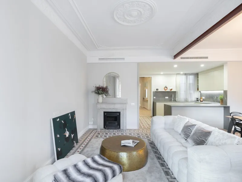 Elegant Renovated Modernist Apartment in Eixample, Barcelona