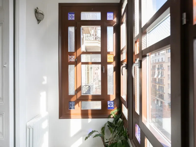 Elegant Renovated Modernist Apartment in Eixample, Barcelona
